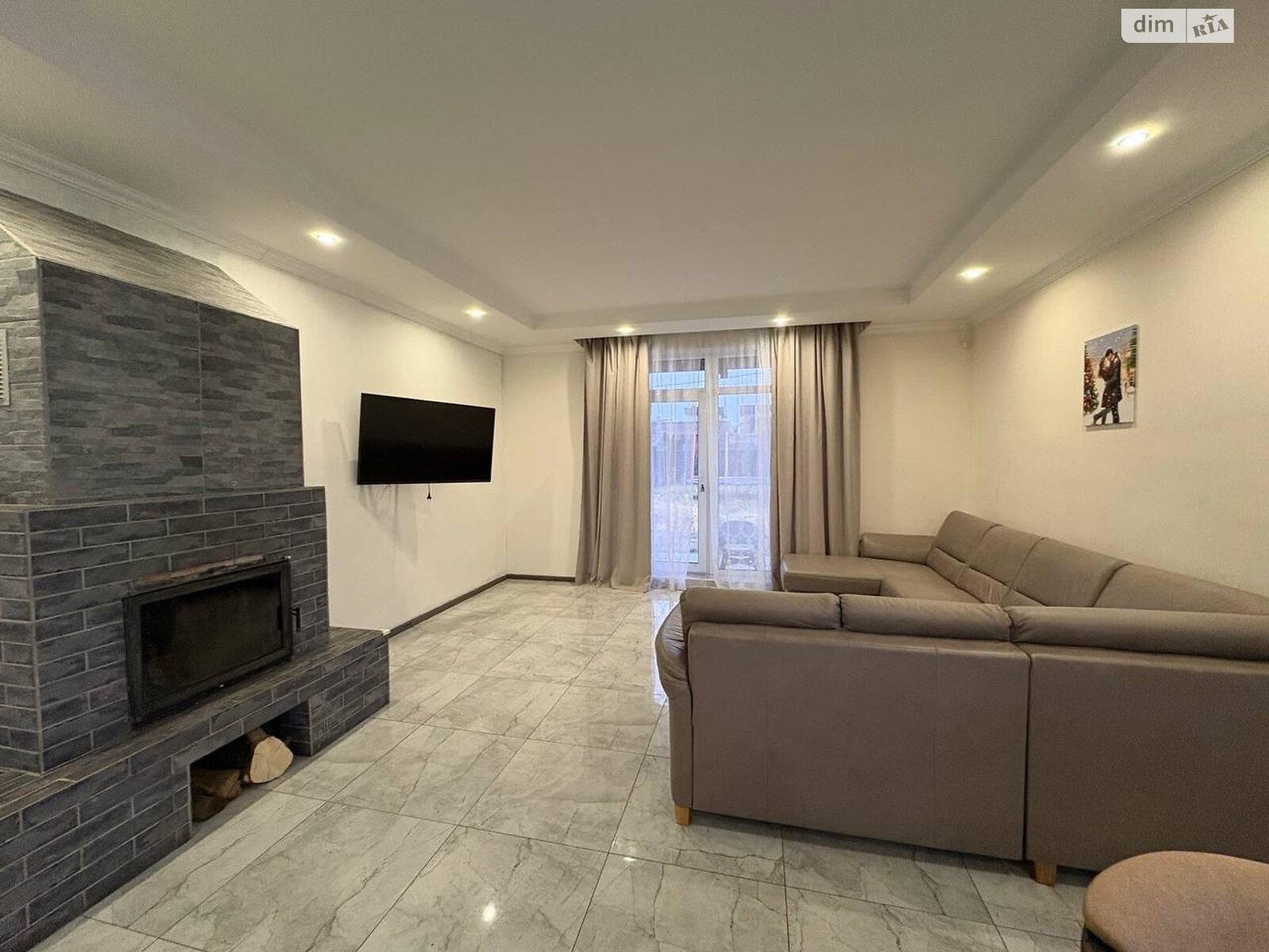 одноповерховий будинок з гаражем, 226 кв. м, цегла. Продаж у Рівному фото 1