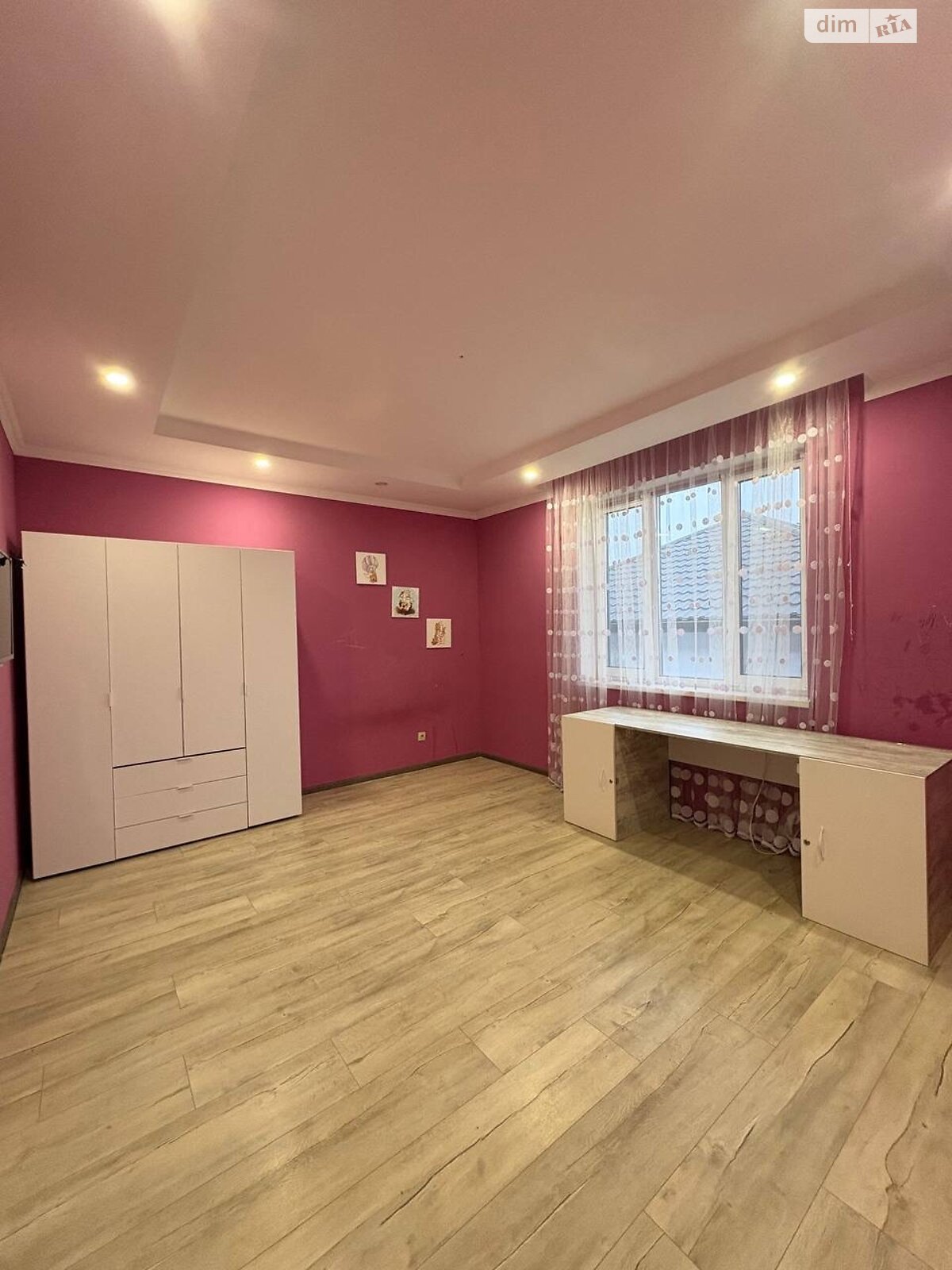 одноповерховий будинок з гаражем, 226 кв. м, цегла. Продаж у Рівному фото 1