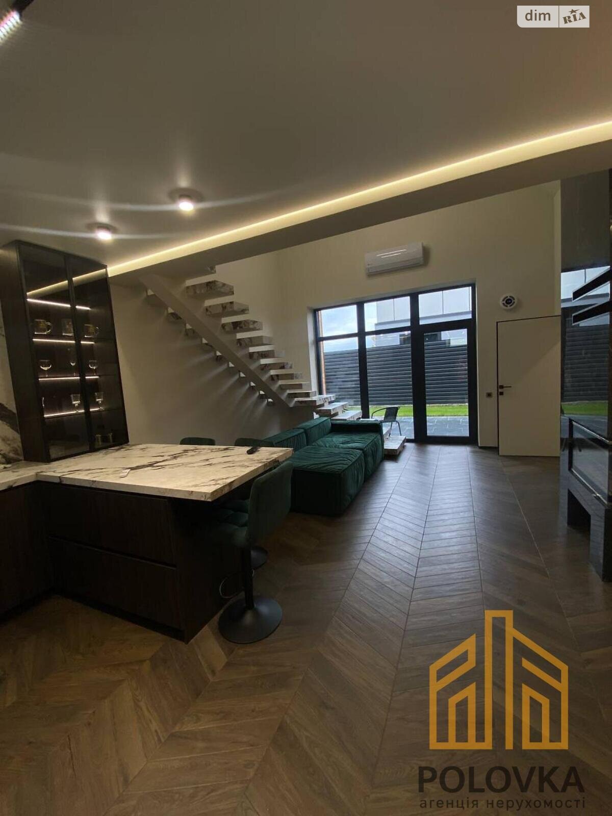 двоповерховий будинок з опаленням, 162 кв. м, цегла. Продаж у Розівці фото 1 двоповерховий будинок з опаленням, 162 кв. м, цегла. Продаж у Розівці фото 1