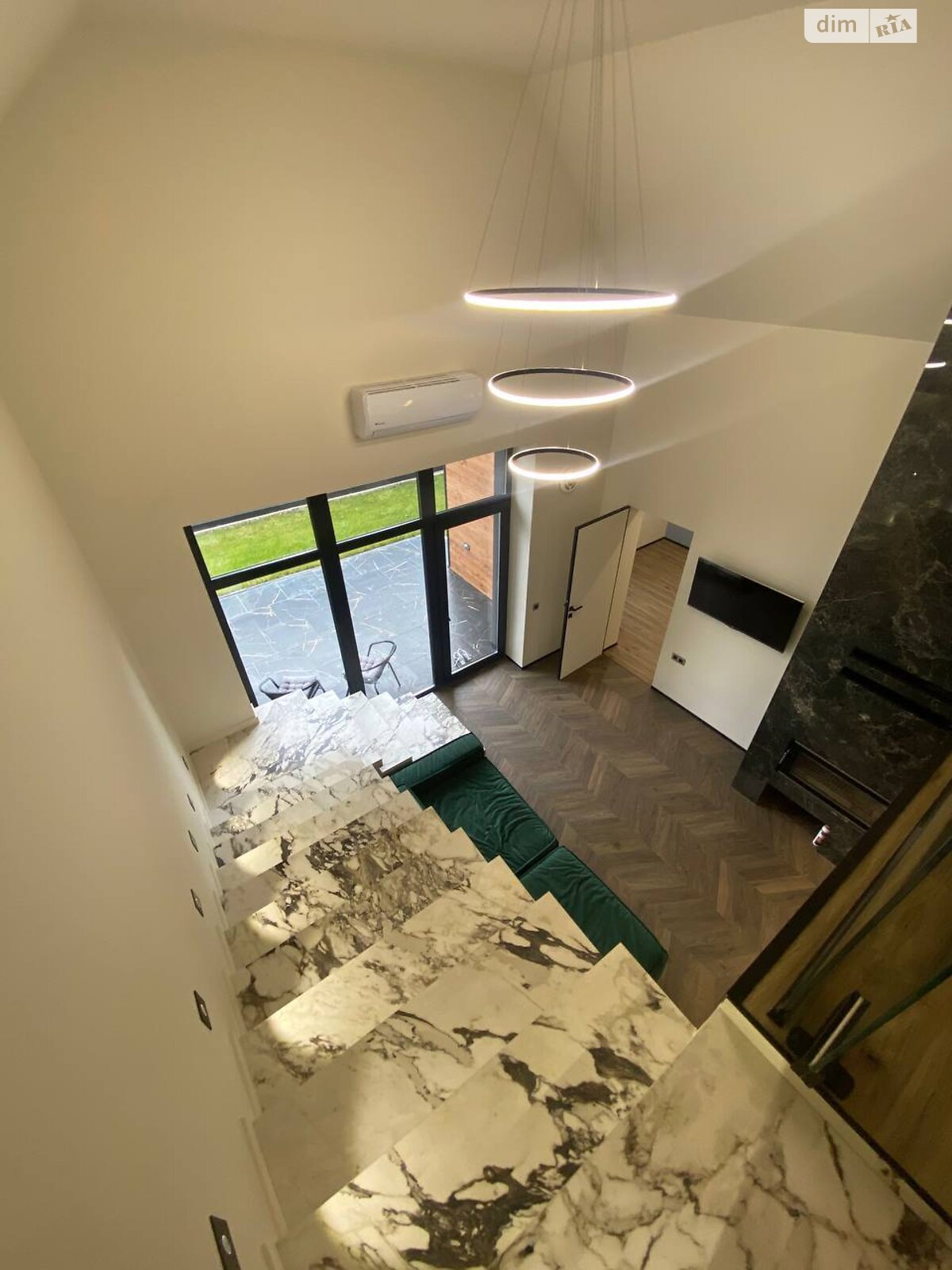 двоповерховий будинок з опаленням, 162 кв. м, цегла. Продаж у Розівці фото 1 двоповерховий будинок з опаленням, 162 кв. м, цегла. Продаж у Розівці фото 1