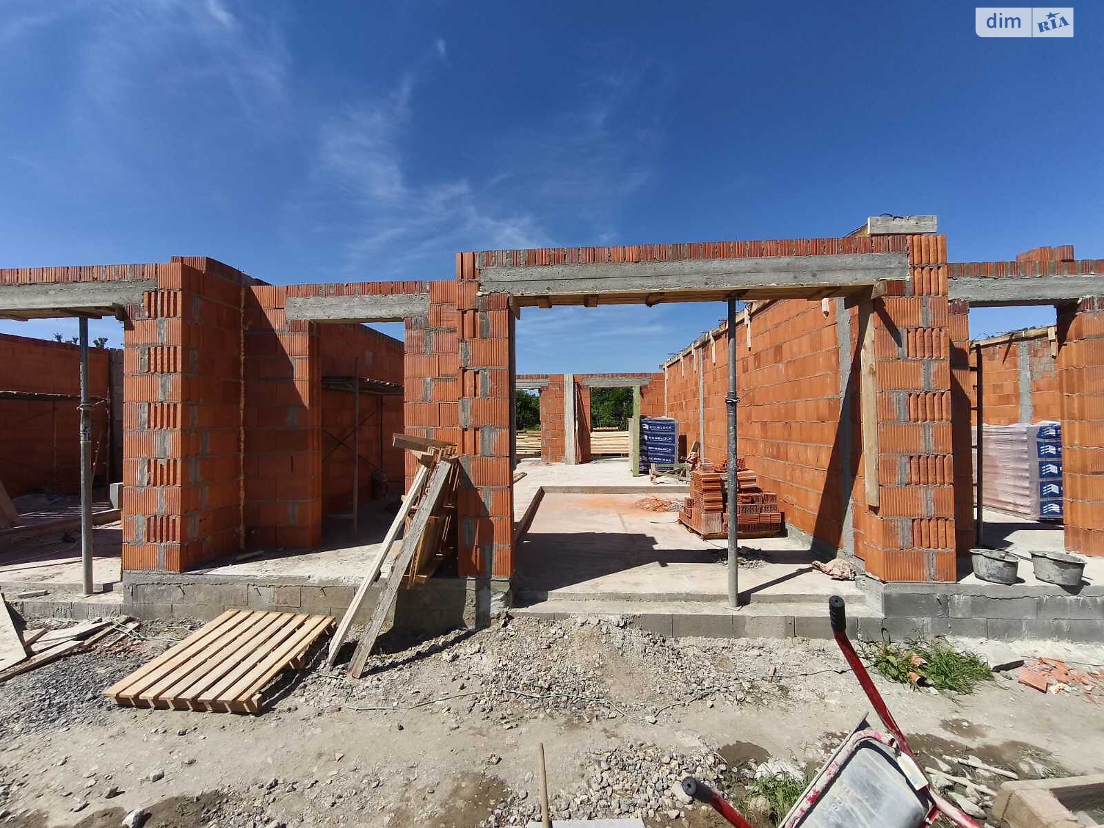 двухэтажный дом с гаражом, 135 кв. м, кирпич. Продажа в Розовке фото 1 двухэтажный дом с гаражом, 135 кв. м, кирпич. Продажа в Розовке фото 1