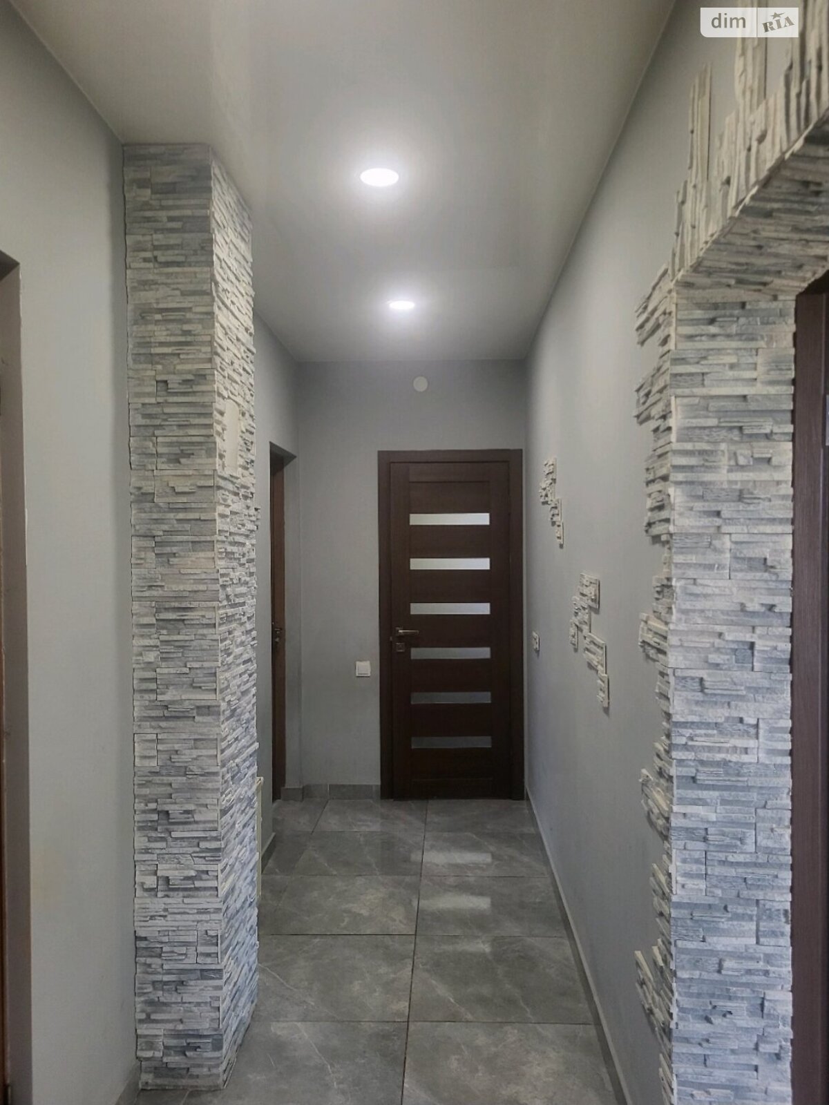 одноэтажный дом с гаражом, 74.7 кв. м, пеноблок. Продажа в Руданцах фото 1