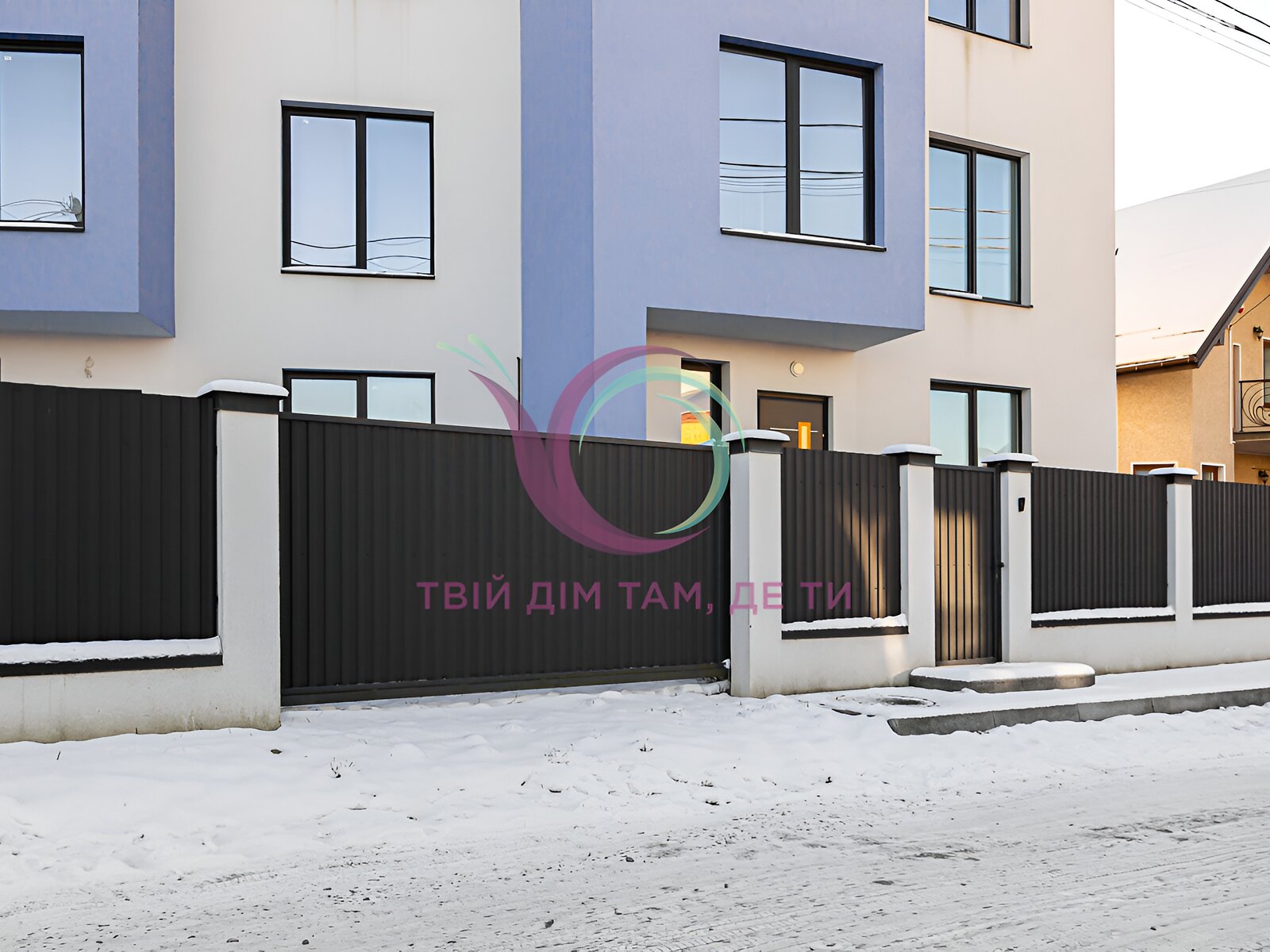 трехэтажный дом с балконом, 155 кв. м, кирпич. Продажа в Рудно фото 1 трехэтажный дом с балконом, 155 кв. м, кирпич. Продажа в Рудно фото 1