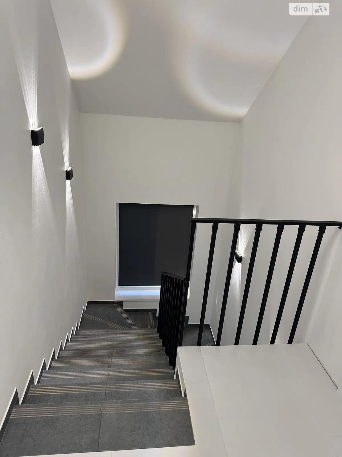 двоповерховий будинок з гаражем, 266.4 кв. м, цегла. Продаж у Рудному фото 1 двоповерховий будинок з гаражем, 266.4 кв. м, цегла. Продаж у Рудному фото 1