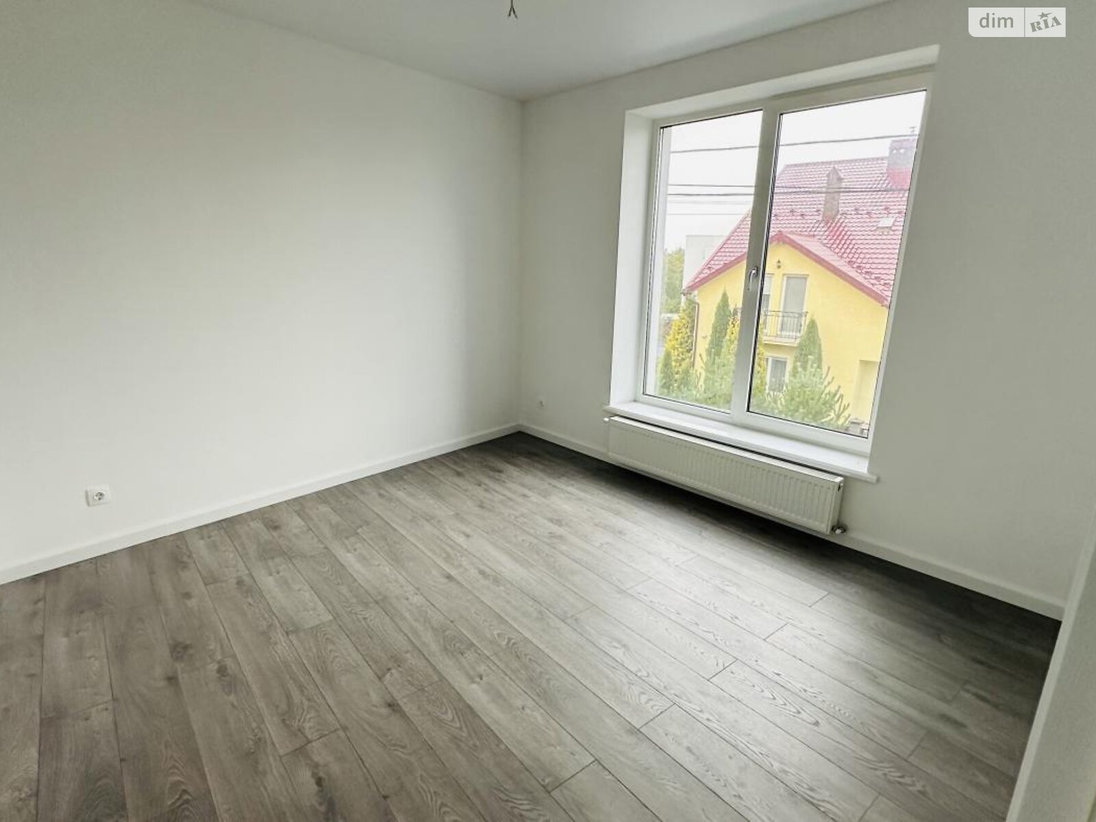 трехэтажный дом с балконом, 155 кв. м, кирпич. Продажа в Рудно район Зализнычный фото 1