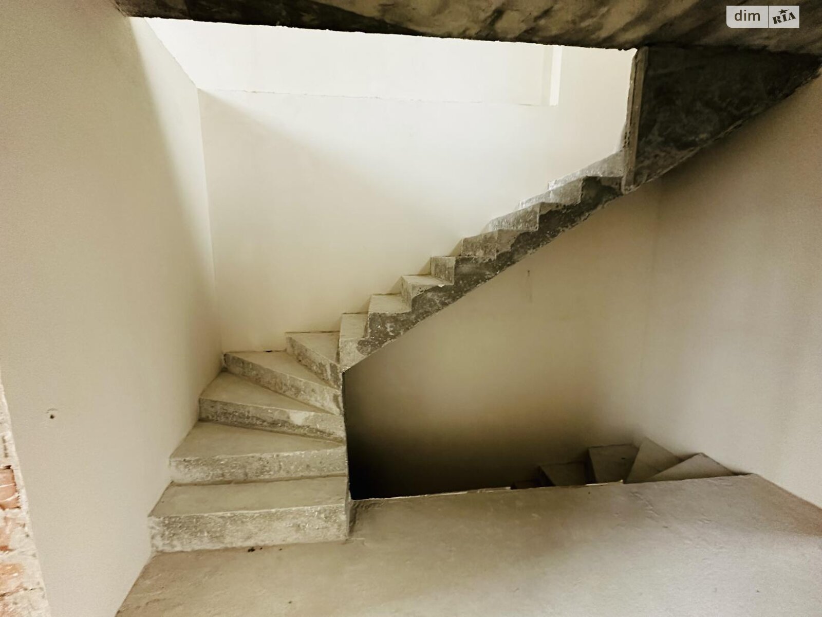 триповерховий будинок з балконом, 116.4 кв. м, цегла. Продаж в Рудному, район Залізничний фото 1