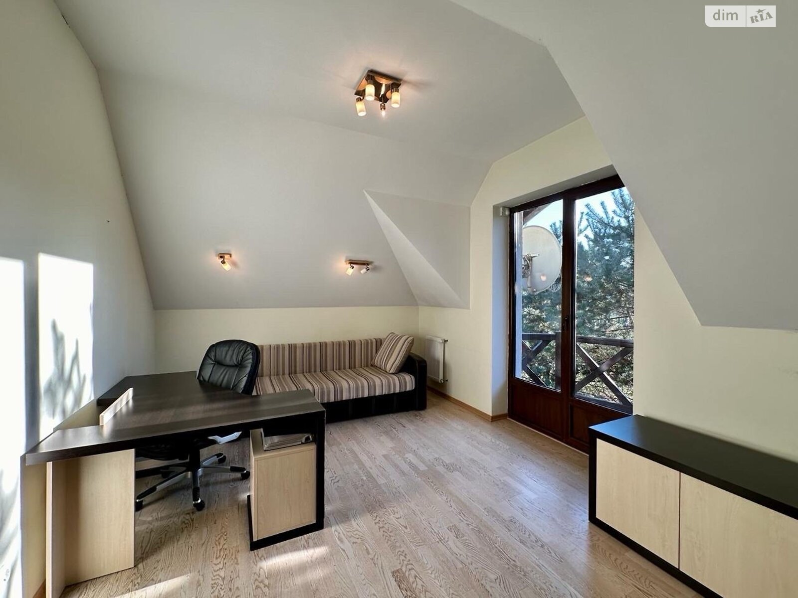 двоповерховий будинок бесідка, 305 кв. м, цегла. Продаж у Паланках фото 1