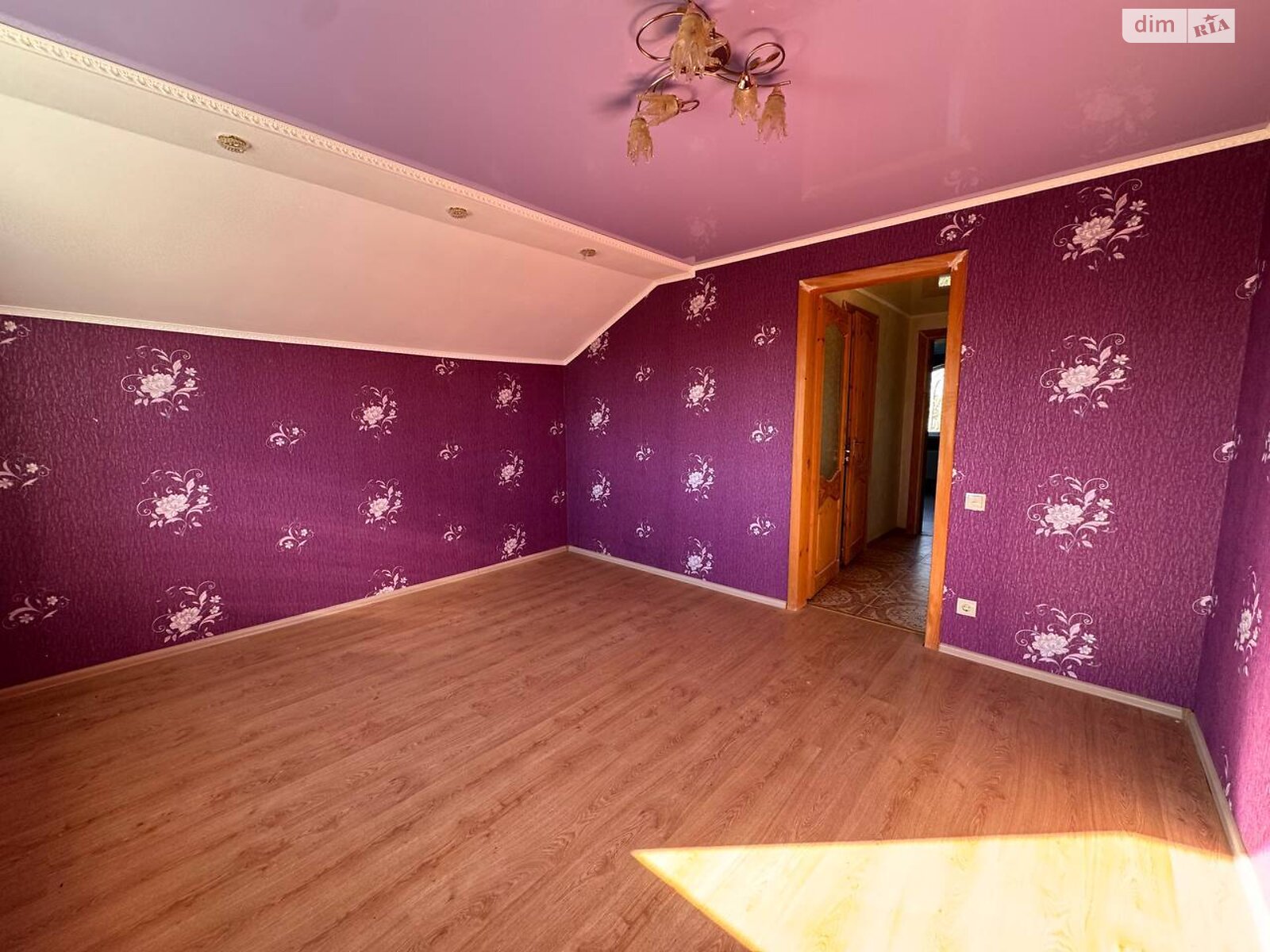 двоповерховий будинок з ремонтом, 251 кв. м, цегла. Продаж у Ружичанці фото 1 двоповерховий будинок з ремонтом, 251 кв. м, цегла. Продаж у Ружичанці фото 1