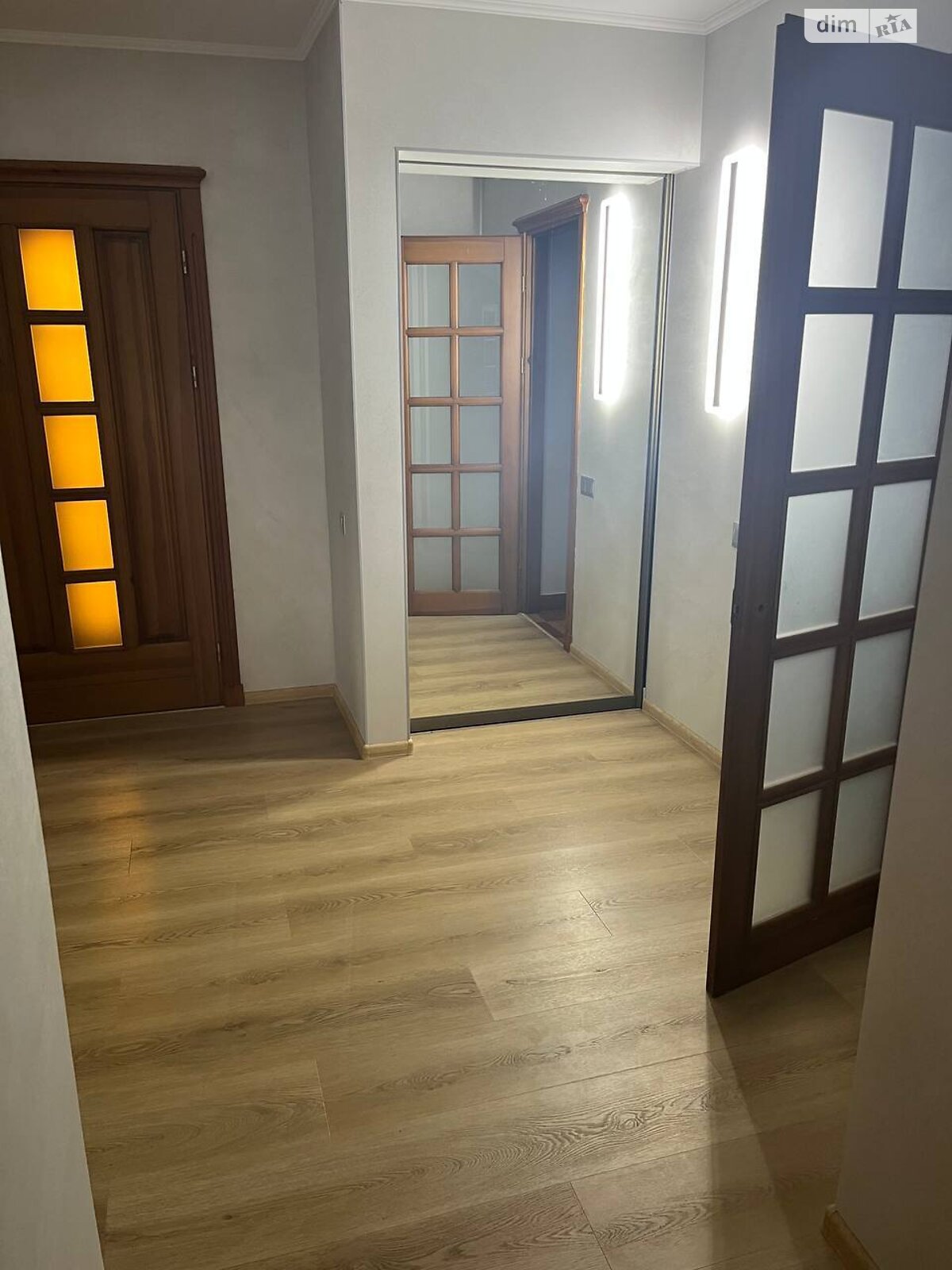 двухэтажный дом с отоплением, 144 кв. м, кирпич. Продажа в Ружичанке фото 1