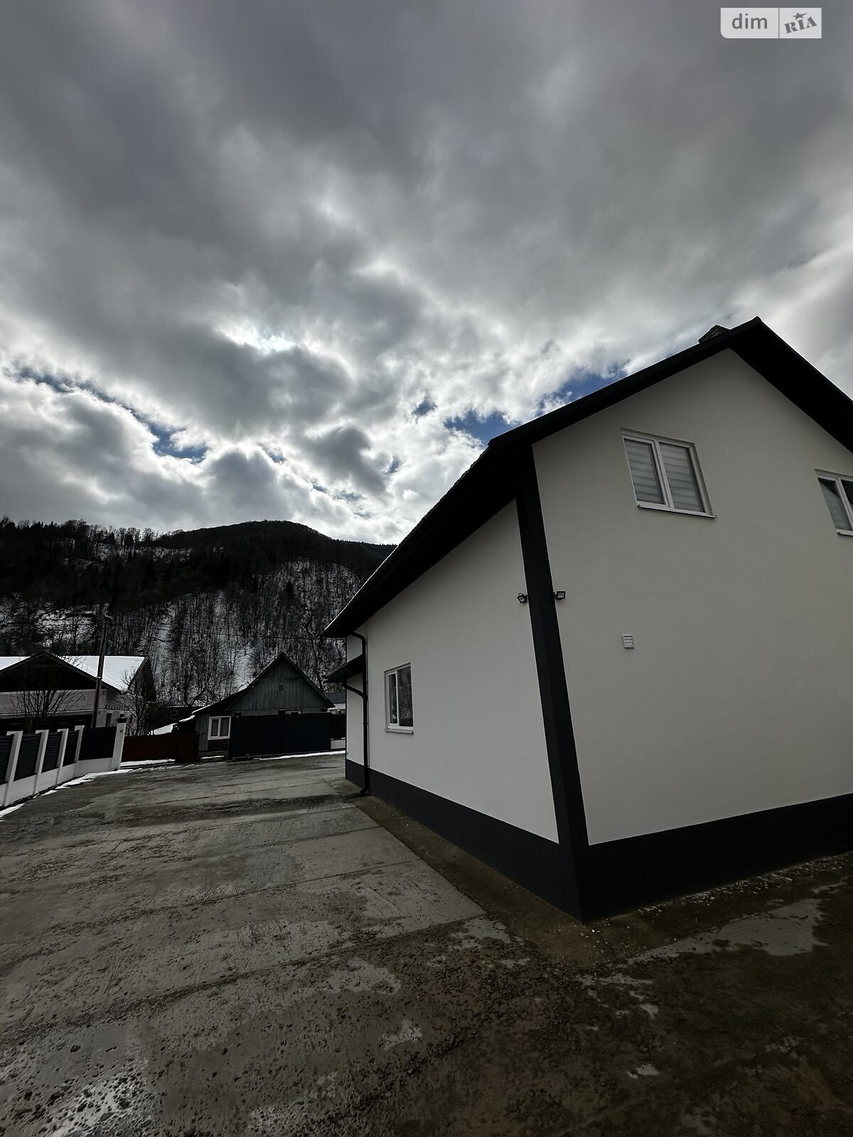 двоповерховий будинок, 200 кв. м, шлакоблок. Продаж у Руській Мокрій фото 1 двоповерховий будинок, 200 кв. м, шлакоблок. Продаж у Руській Мокрій фото 1