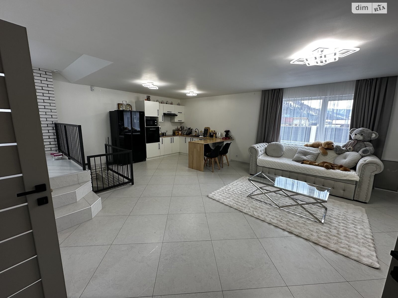 двоповерховий будинок, 200 кв. м, шлакоблок. Продаж у Руській Мокрій фото 1 двоповерховий будинок, 200 кв. м, шлакоблок. Продаж у Руській Мокрій фото 1