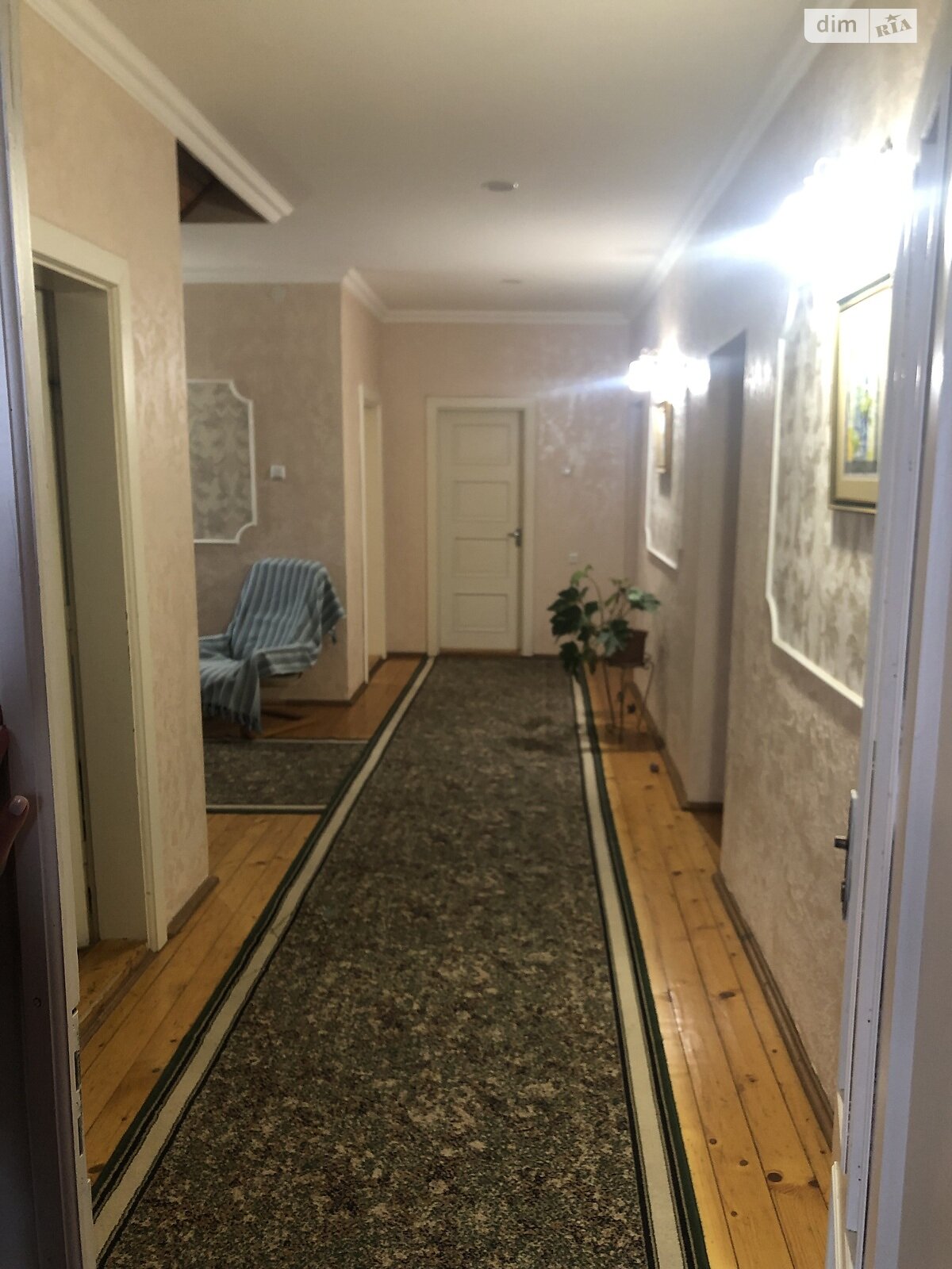 двоповерховий будинок з верандою, 324 кв. м, цегла. Продаж у Руських Комарівцях фото 1 двоповерховий будинок з верандою, 324 кв. м, цегла. Продаж у Руських Комарівцях фото 1