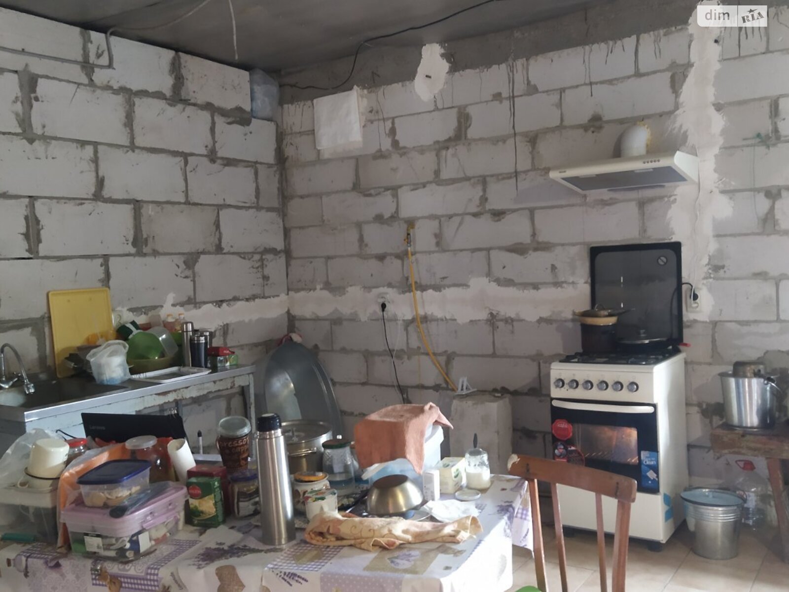 одноповерховий будинок з опаленням, 89.9 кв. м, пеноблок. Продаж у Салисі фото 1 одноповерховий будинок з опаленням, 89.9 кв. м, пеноблок. Продаж у Салисі фото 1