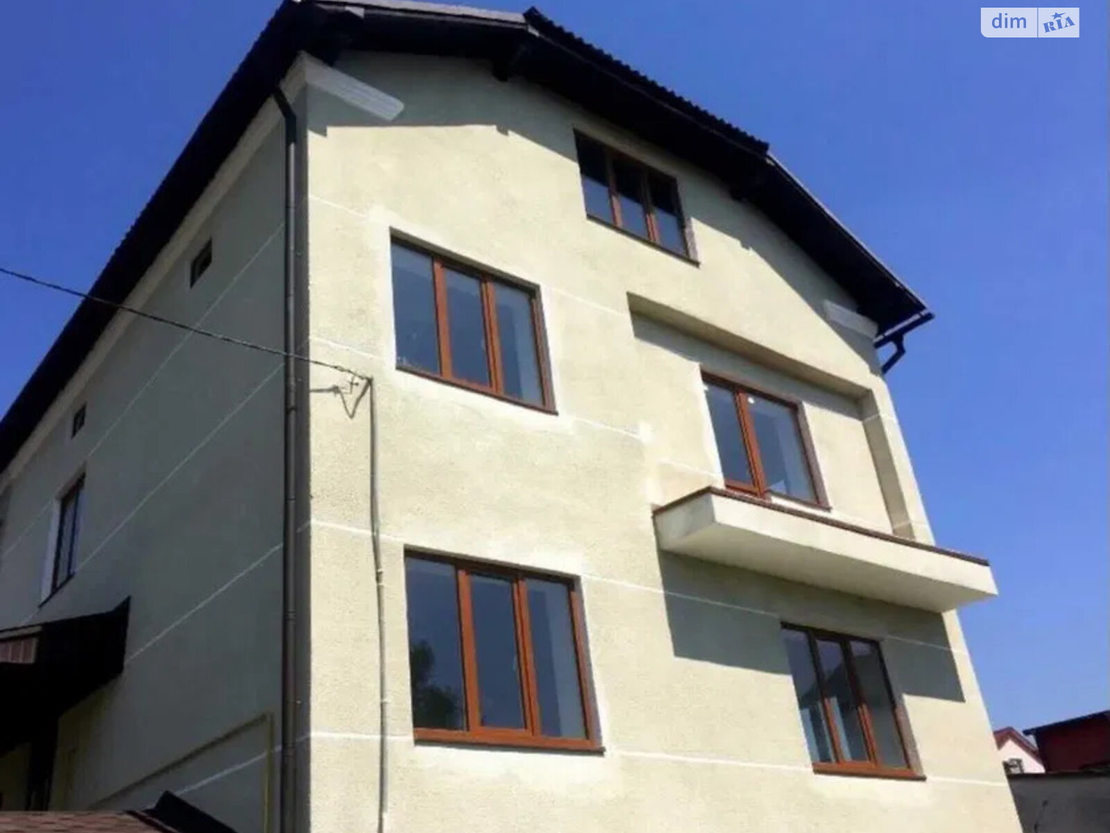 триповерховий будинок з балконом, 120 кв. м, цегла. Продаж у Самборі фото 1