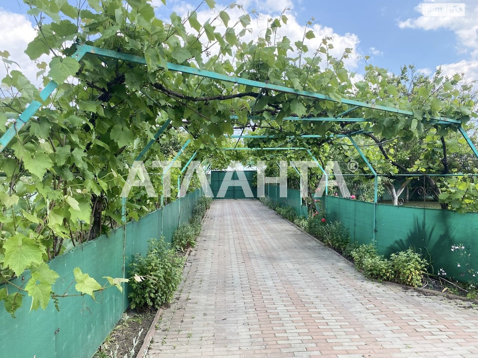двоповерховий будинок бесідка, 206 кв. м, кирпич. Продаж у Санжійці фото 1 двоповерховий будинок бесідка, 206 кв. м, кирпич. Продаж у Санжійці фото 1