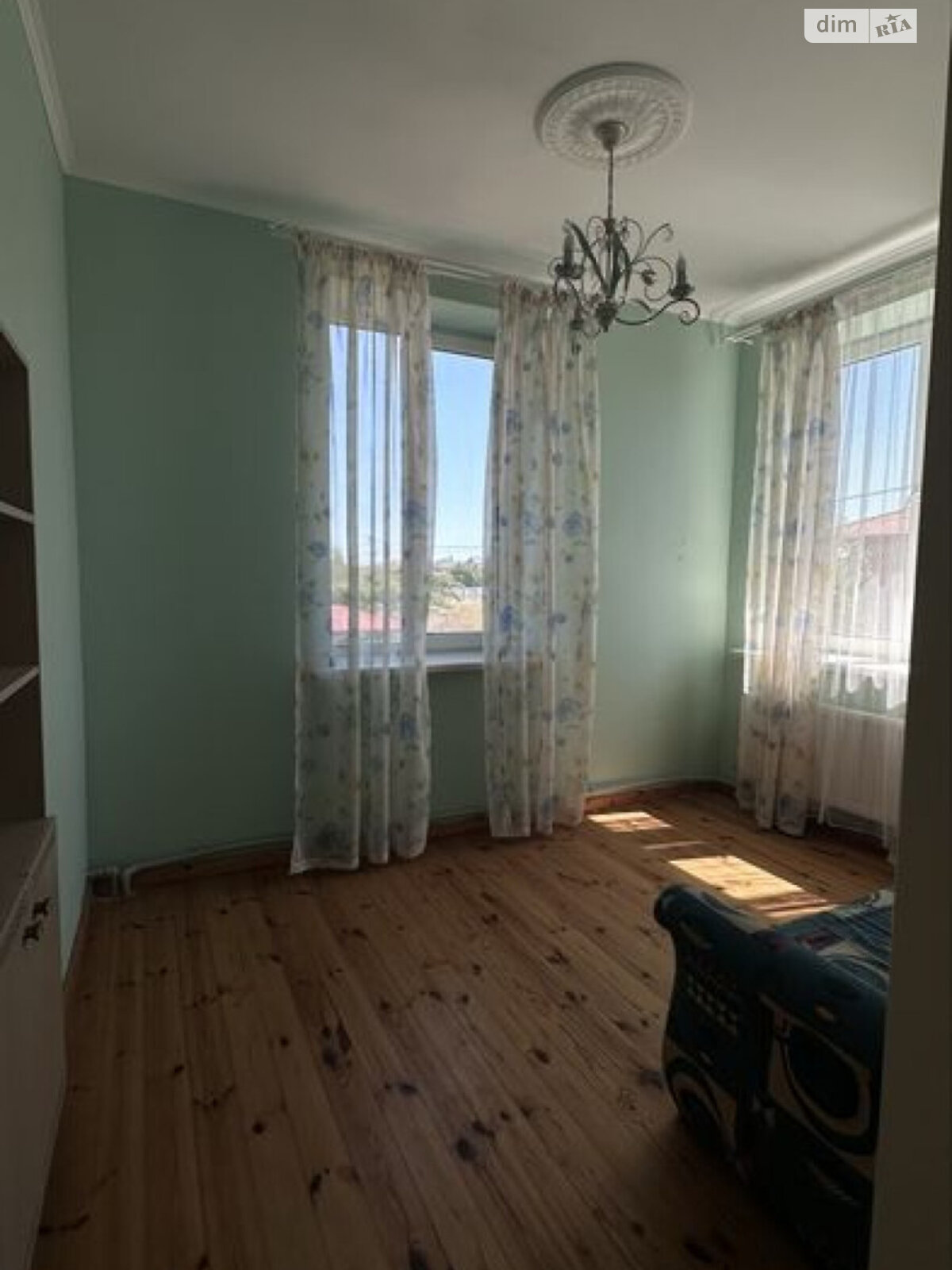 триповерховий будинок, 200 кв. м, кирпич. Продаж у Санжійці фото 1 триповерховий будинок, 200 кв. м, кирпич. Продаж у Санжійці фото 1