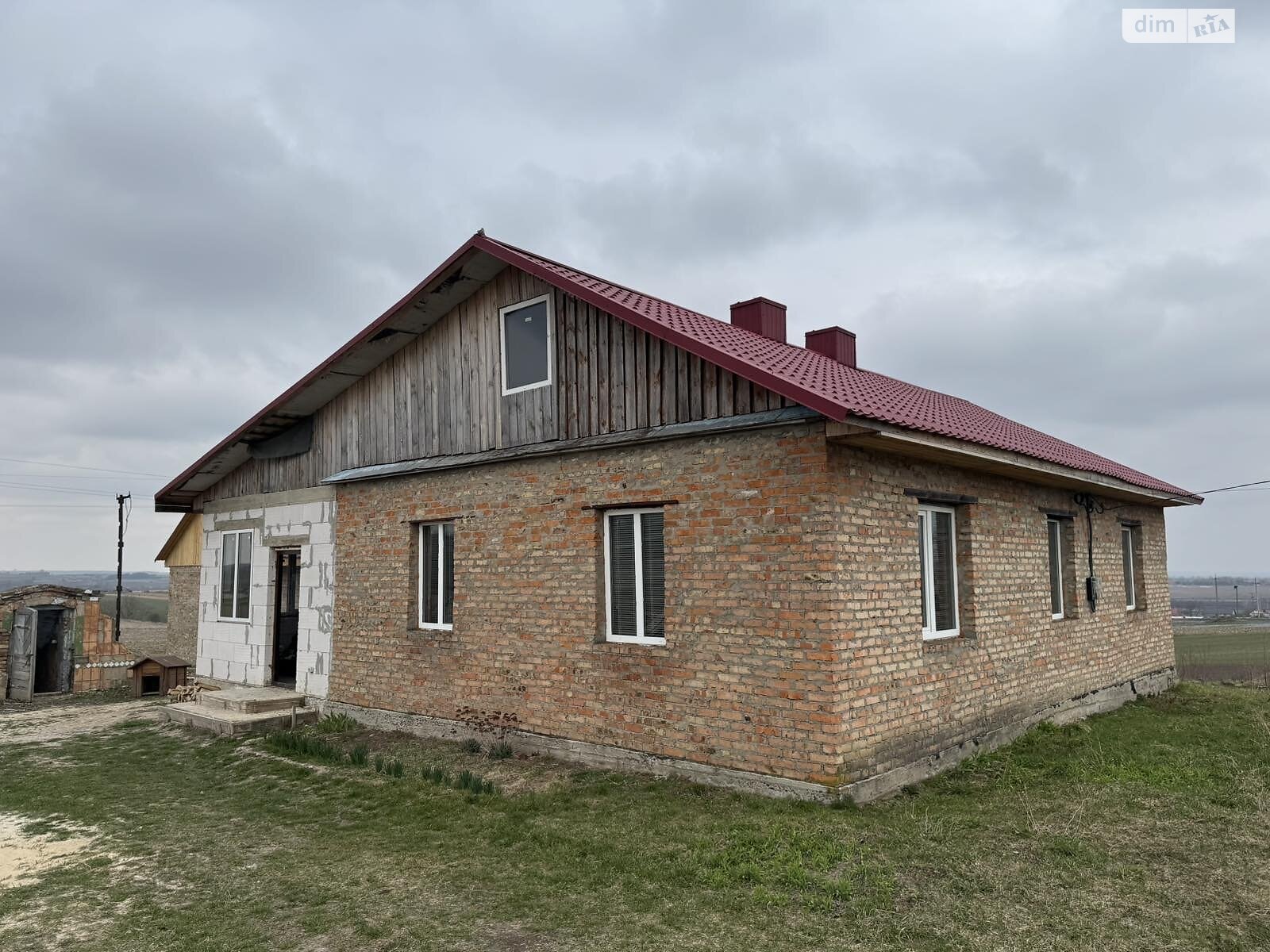 одноповерховий будинок з гаражем, 150 кв. м, кирпич. Продаж у Сатиєві фото 1 одноповерховий будинок з гаражем, 150 кв. м, кирпич. Продаж у Сатиєві фото 1