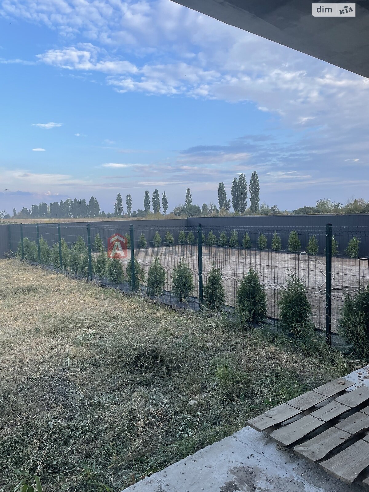 трехэтажный дом, 140 кв. м, керамический блок. Продажа в Счастливом фото 1 трехэтажный дом, 140 кв. м, керамический блок. Продажа в Счастливом фото 1