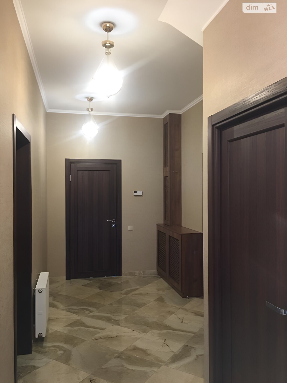 триповерховий будинок, 320 кв. м, кирпич. Продаж у Щасливе фото 1