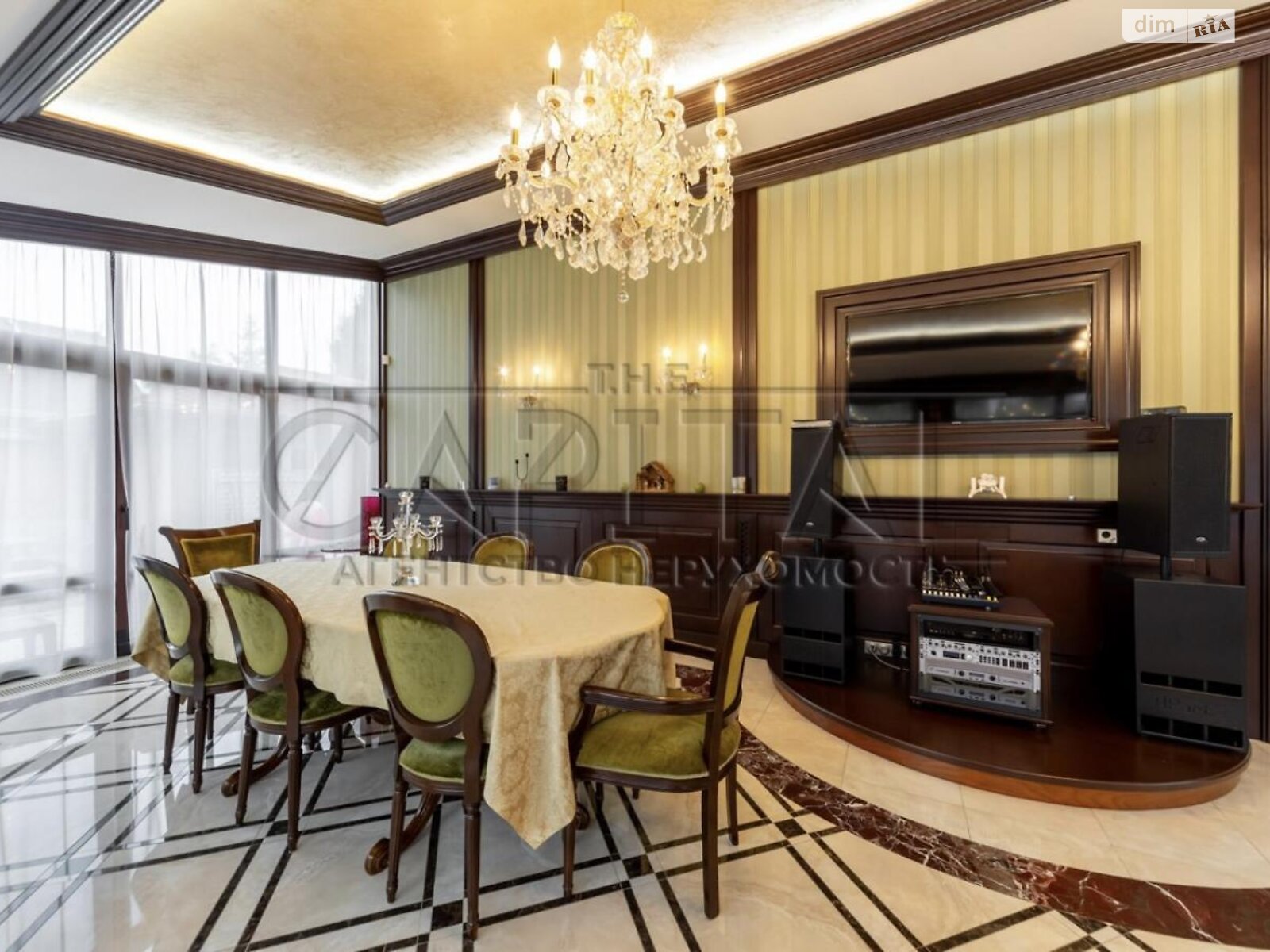 триповерховий будинок з гаражем, 323 кв. м, кирпич. Продаж у Щасливе фото 1