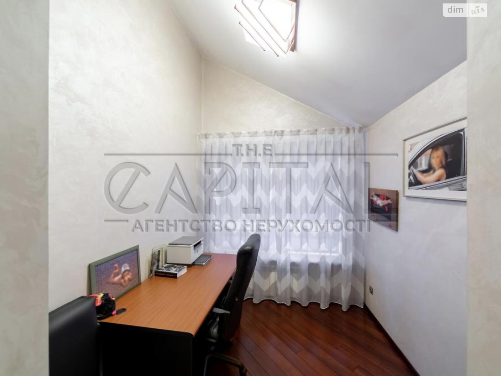 триповерховий будинок з гаражем, 323 кв. м, кирпич. Продаж у Щасливе фото 1