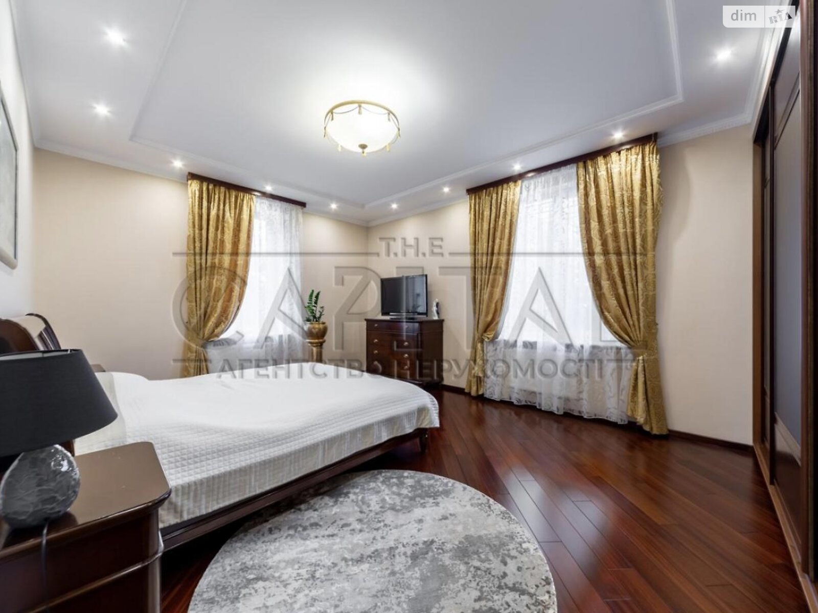 триповерховий будинок з гаражем, 323 кв. м, кирпич. Продаж у Щасливе фото 1