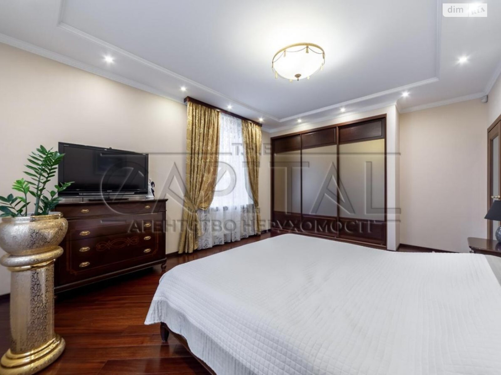 триповерховий будинок з гаражем, 323 кв. м, кирпич. Продаж у Щасливе фото 1