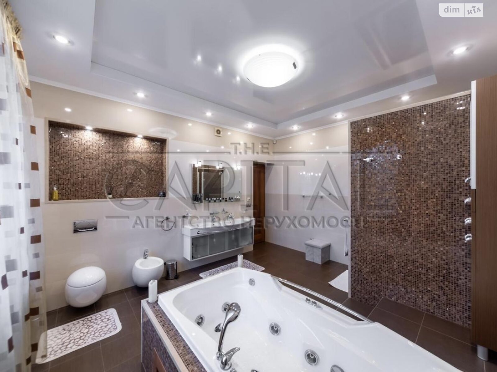 триповерховий будинок з гаражем, 323 кв. м, кирпич. Продаж у Щасливе фото 1