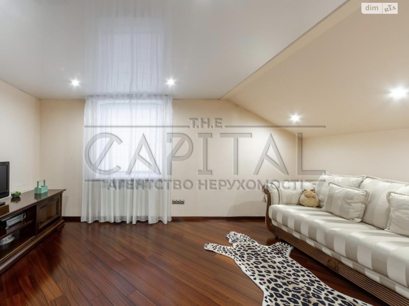 триповерховий будинок з гаражем, 323 кв. м, кирпич. Продаж у Щасливе фото 1