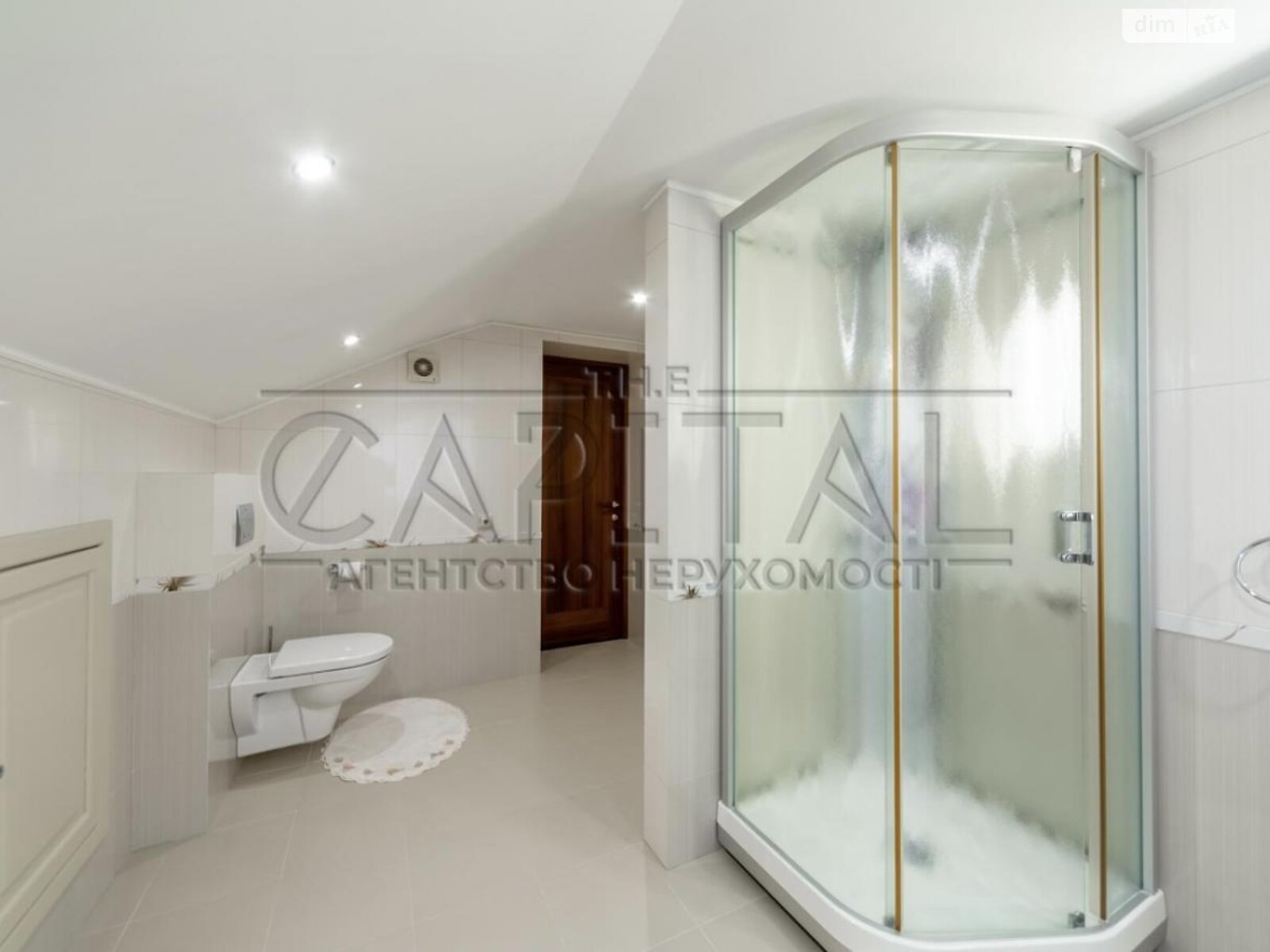 триповерховий будинок з гаражем, 323 кв. м, кирпич. Продаж у Щасливе фото 1