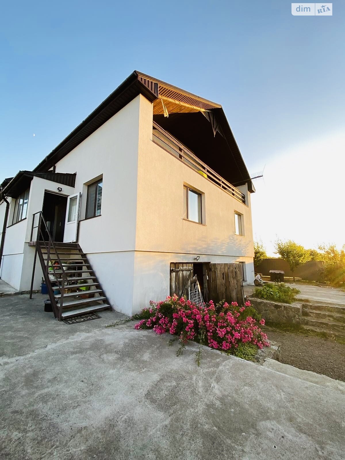 двухэтажный дом с отоплением, 330 кв. м, кирпич. Продажа в Щитках фото 1 двухэтажный дом с отоплением, 330 кв. м, кирпич. Продажа в Щитках фото 1