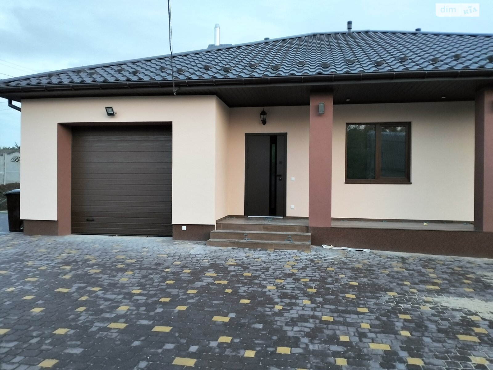 одноповерховий будинок з гаражем, 131.81 кв. м, цегла. Продаж у Щітках фото 1 одноповерховий будинок з гаражем, 131.81 кв. м, цегла. Продаж у Щітках фото 1
