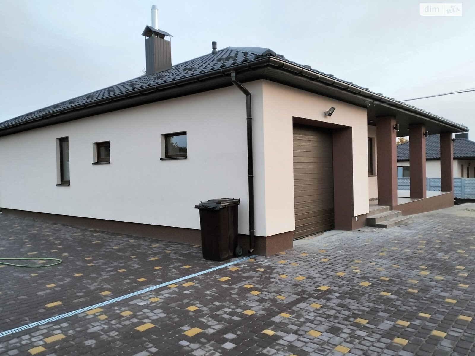одноповерховий будинок з гаражем, 131.81 кв. м, цегла. Продаж у Щітках фото 1 одноповерховий будинок з гаражем, 131.81 кв. м, цегла. Продаж у Щітках фото 1
