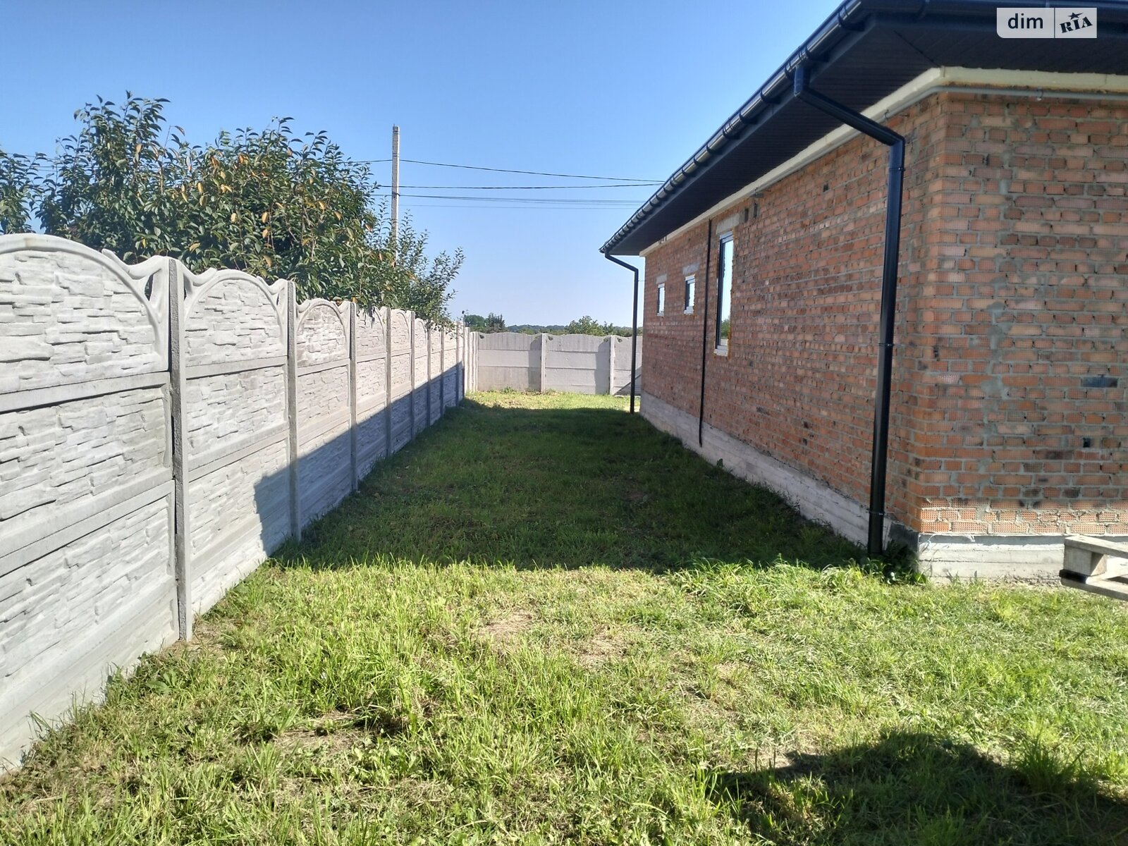 одноэтажный дом с гаражом, 164.5 кв. м, кирпич. Продажа в Щитках фото 1 одноэтажный дом с гаражом, 164.5 кв. м, кирпич. Продажа в Щитках фото 1