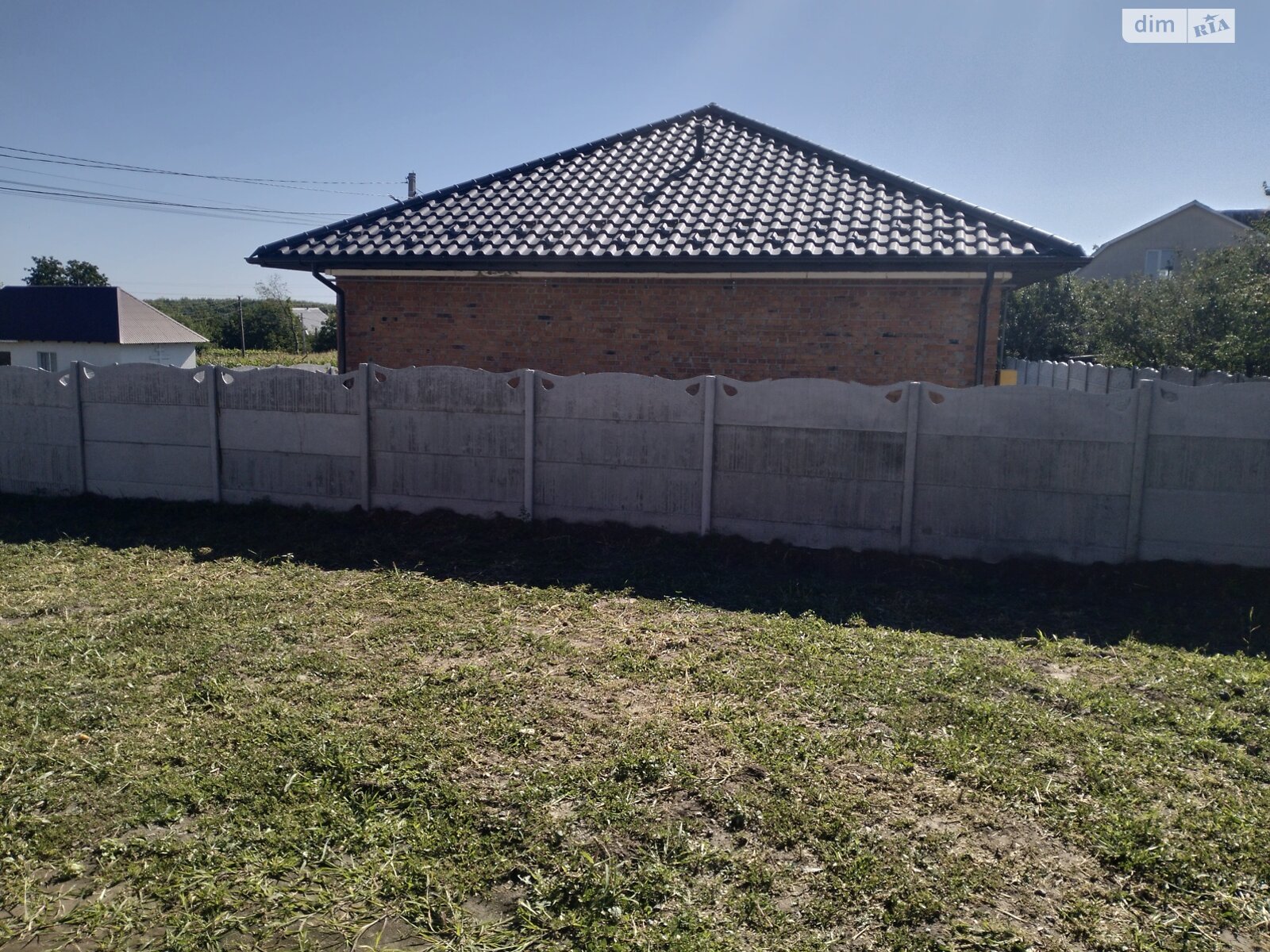одноэтажный дом с гаражом, 164.5 кв. м, кирпич. Продажа в Щитках фото 1 одноэтажный дом с гаражом, 164.5 кв. м, кирпич. Продажа в Щитках фото 1