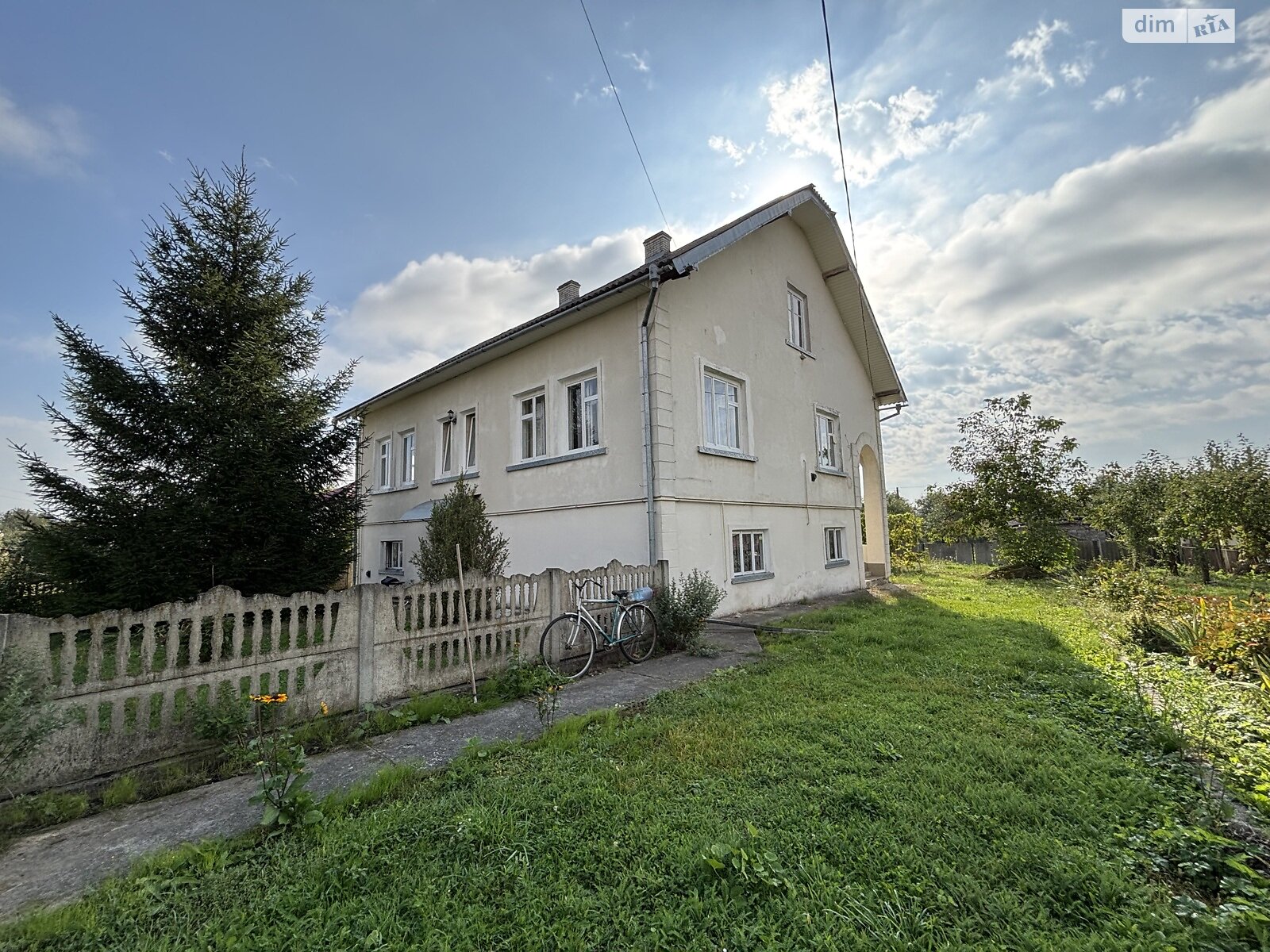 двухэтажный дом с верандой, 239 кв. м, кирпич. Продажа в Сельце фото 1