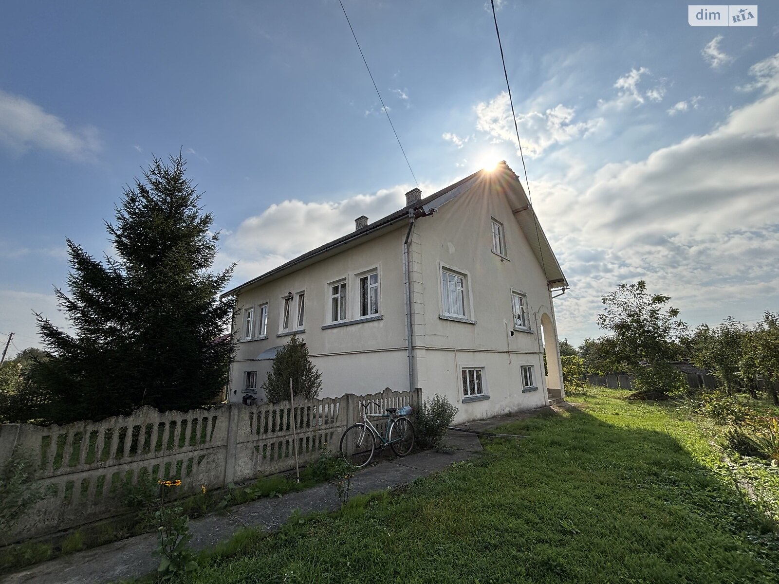 двухэтажный дом с верандой, 239 кв. м, кирпич. Продажа в Сельце фото 1