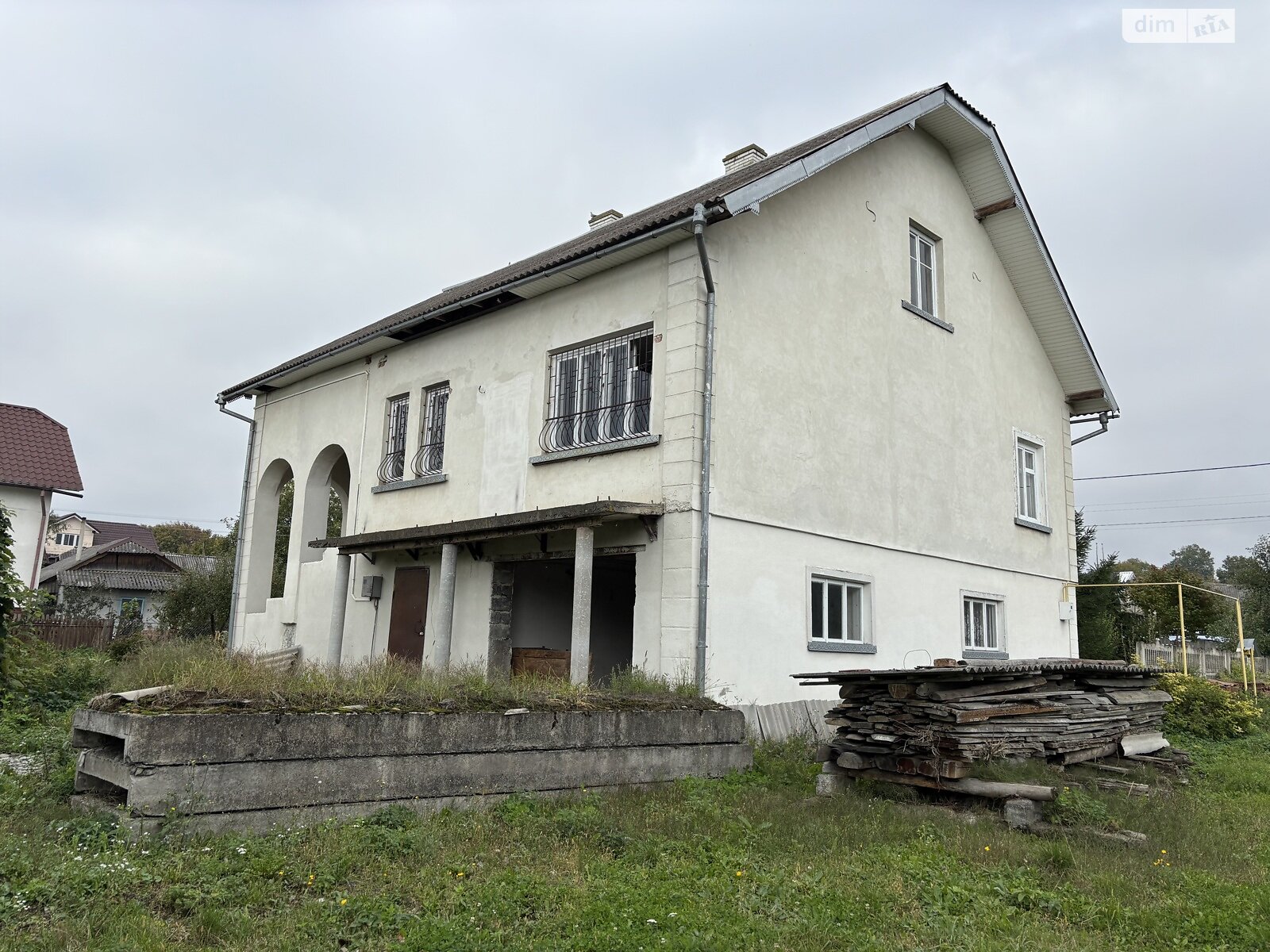 двухэтажный дом с верандой, 239 кв. м, кирпич. Продажа в Сельце фото 1