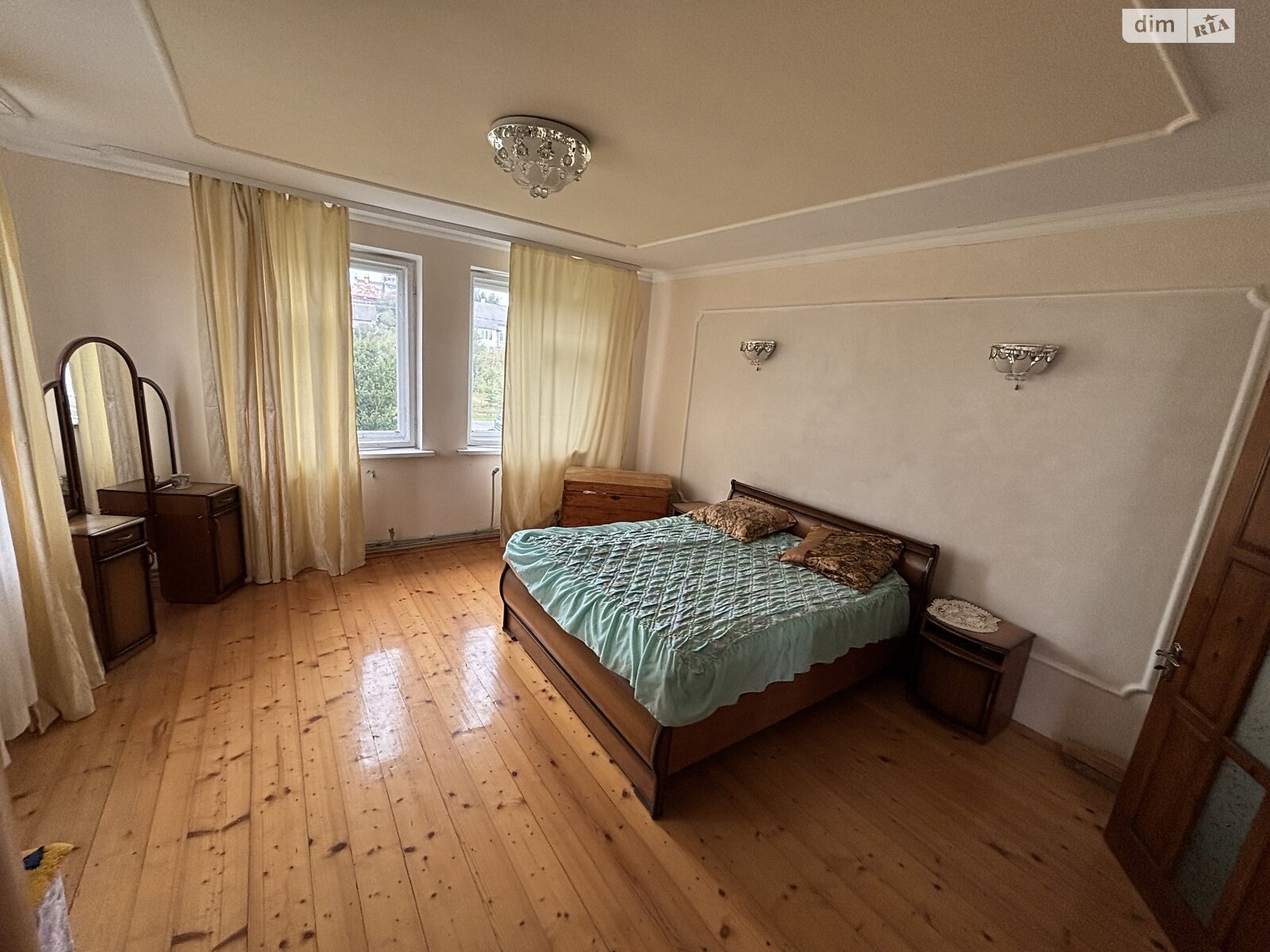 двухэтажный дом с верандой, 239 кв. м, кирпич. Продажа в Сельце фото 1