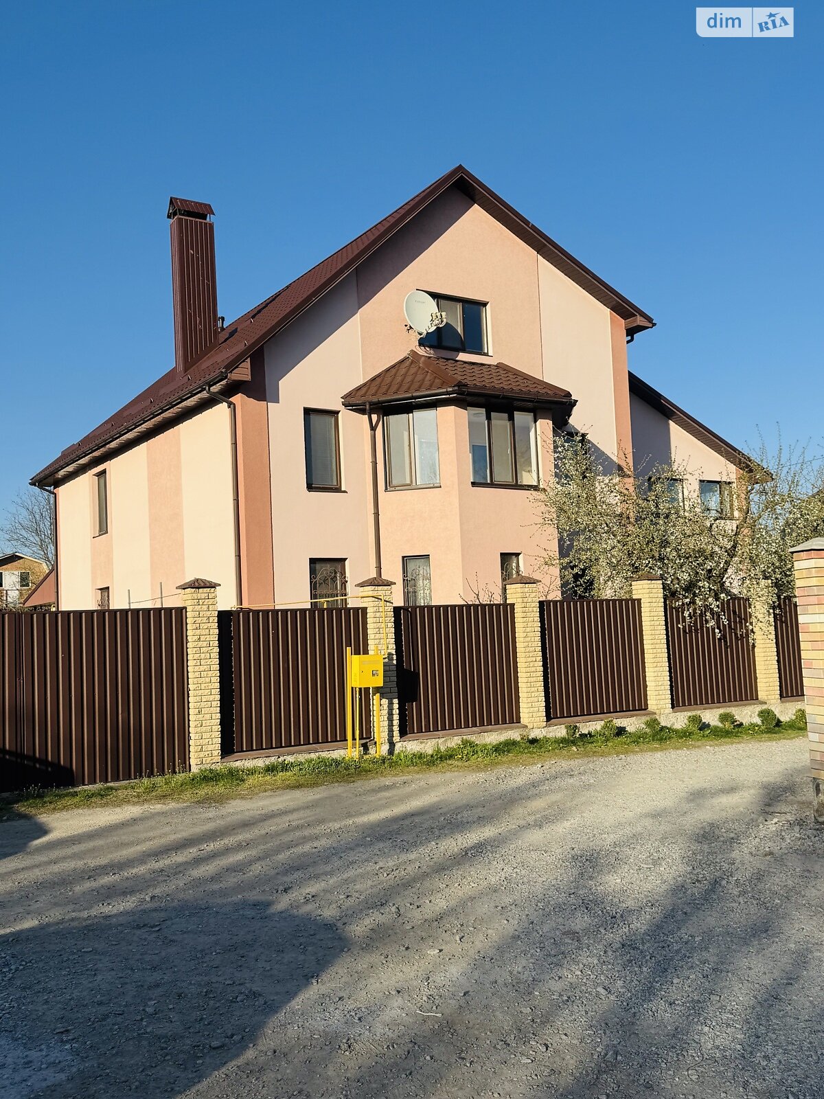 двоповерховий будинок з балконом, 306 кв. м, газобетон. Продаж у Селищі фото 1 двоповерховий будинок з балконом, 306 кв. м, газобетон. Продаж у Селищі фото 1