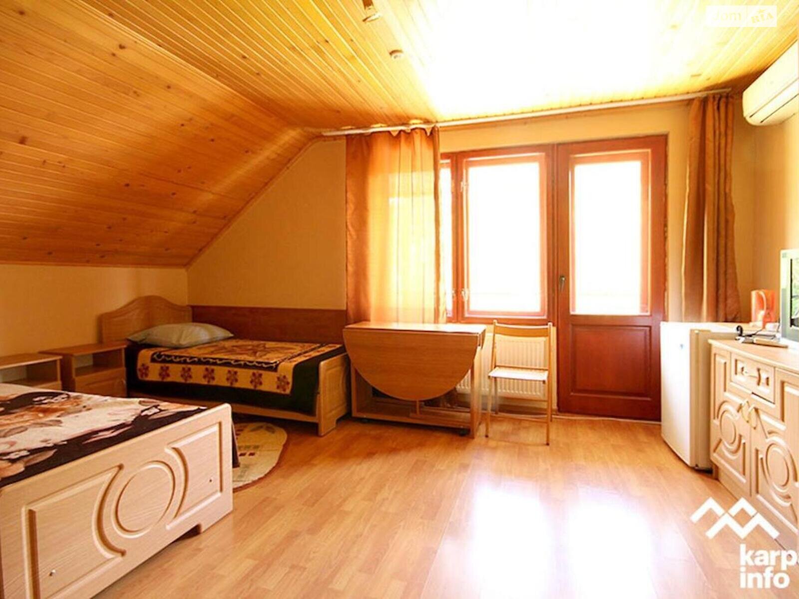 триповерховий будинок, 260 кв. м, цегла. Продаж у Синяку фото 1 триповерховий будинок, 260 кв. м, цегла. Продаж у Синяку фото 1