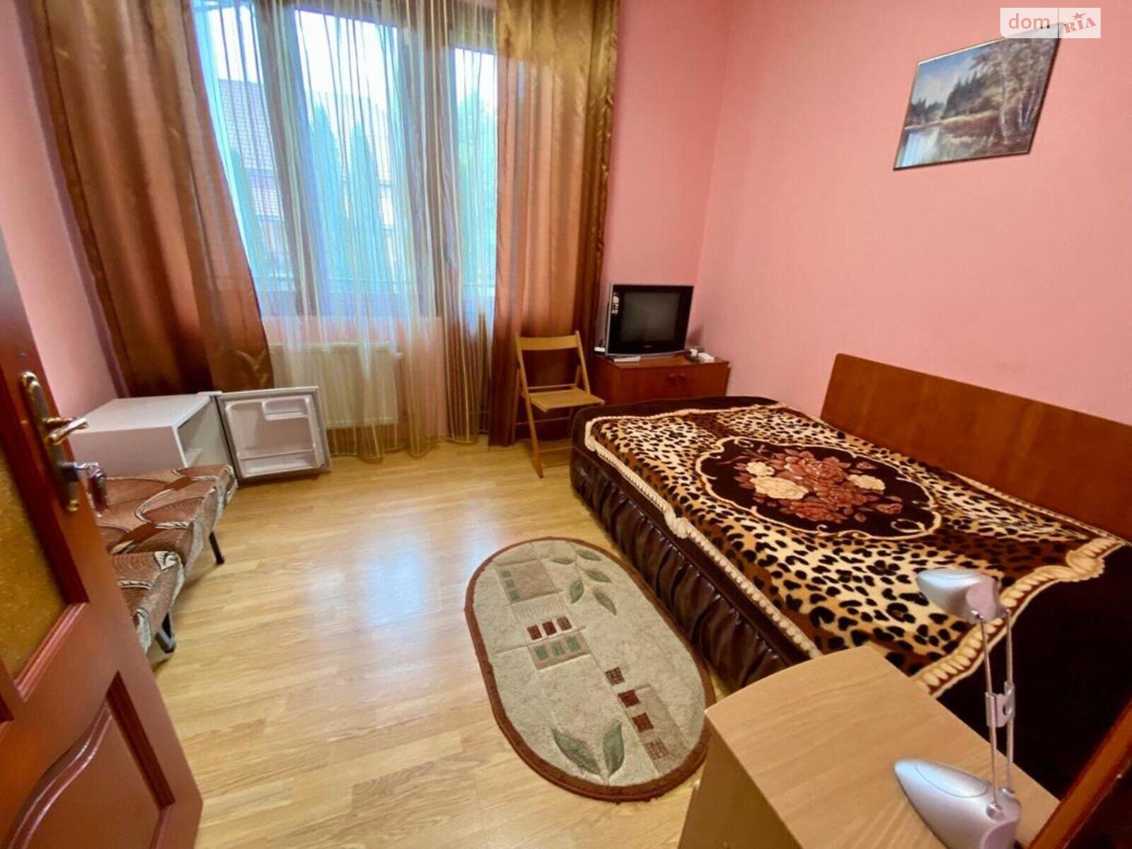 триповерховий будинок, 260 кв. м, цегла. Продаж у Синяку фото 1