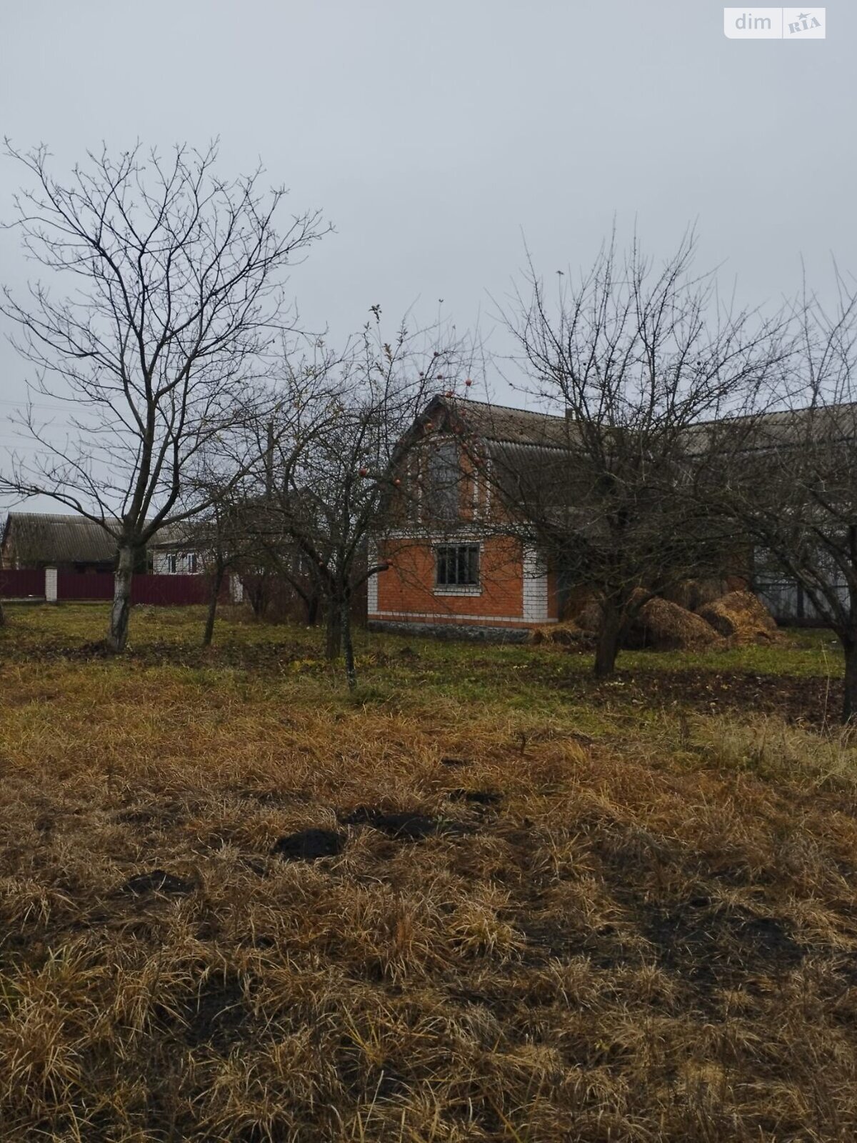 одноэтажный дом с гаражом, 100 кв. м, кирпич. Продажа в Семаках фото 1 одноэтажный дом с гаражом, 100 кв. м, кирпич. Продажа в Семаках фото 1