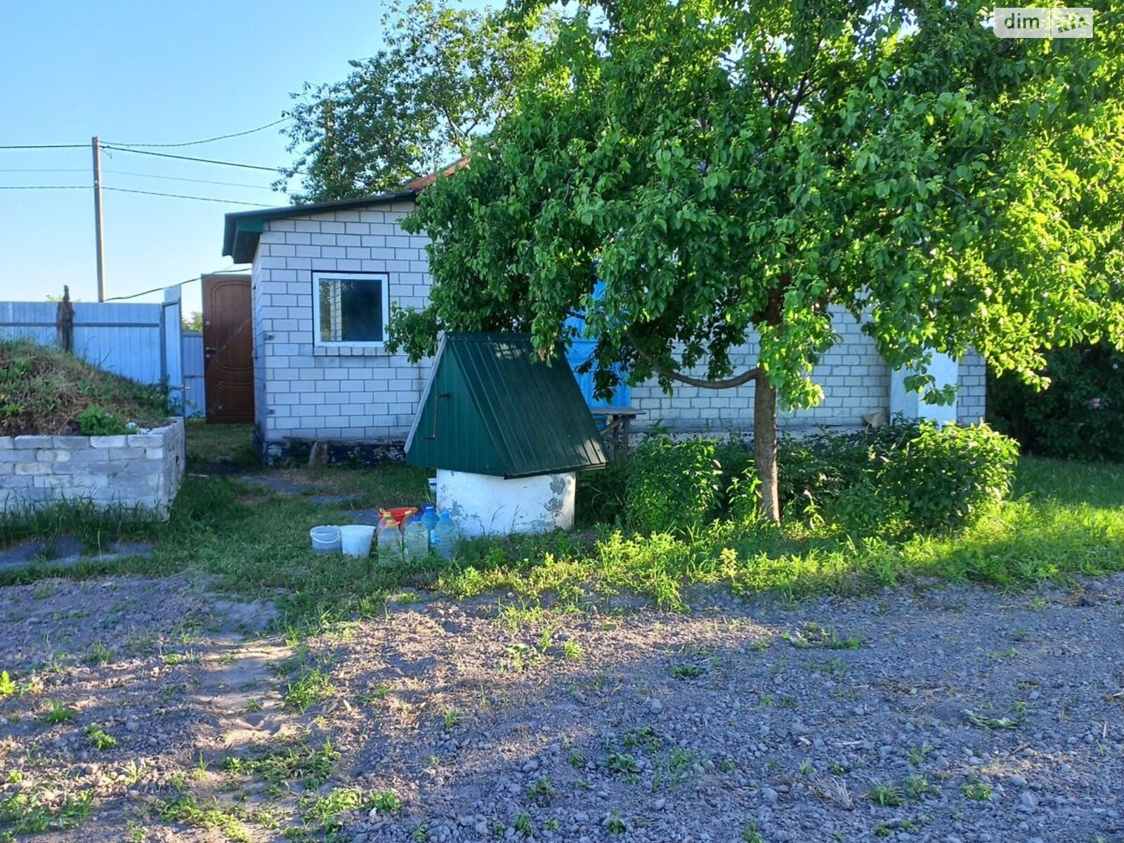 одноэтажный дом с верандой, 67 кв. м, кирпич. Продажа в Семиполках фото 1 одноэтажный дом с верандой, 67 кв. м, кирпич. Продажа в Семиполках фото 1