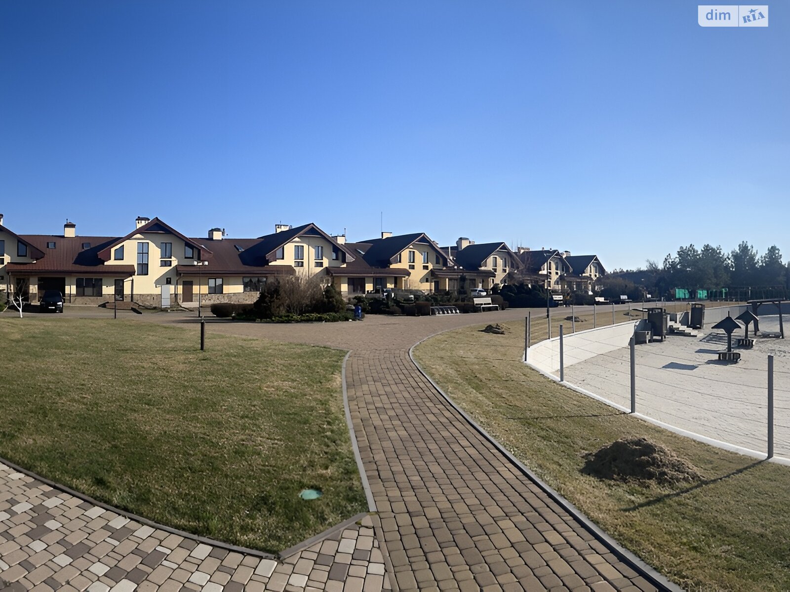 двоповерховий будинок, 350 кв. м, цегла. Продаж у Северинівці фото 1 двоповерховий будинок, 350 кв. м, цегла. Продаж у Северинівці фото 1