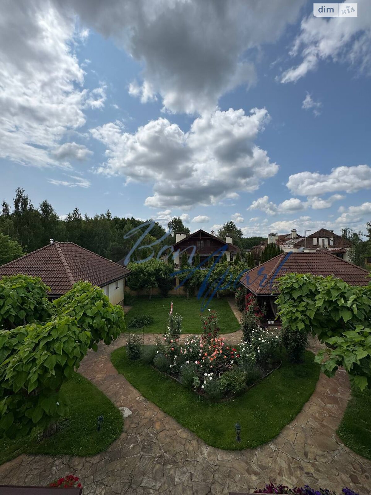 двоповерховий будинок з гаражем, 230.6 кв. м, цегла. Продаж у Северинівці фото 1 двоповерховий будинок з гаражем, 230.6 кв. м, цегла. Продаж у Северинівці фото 1