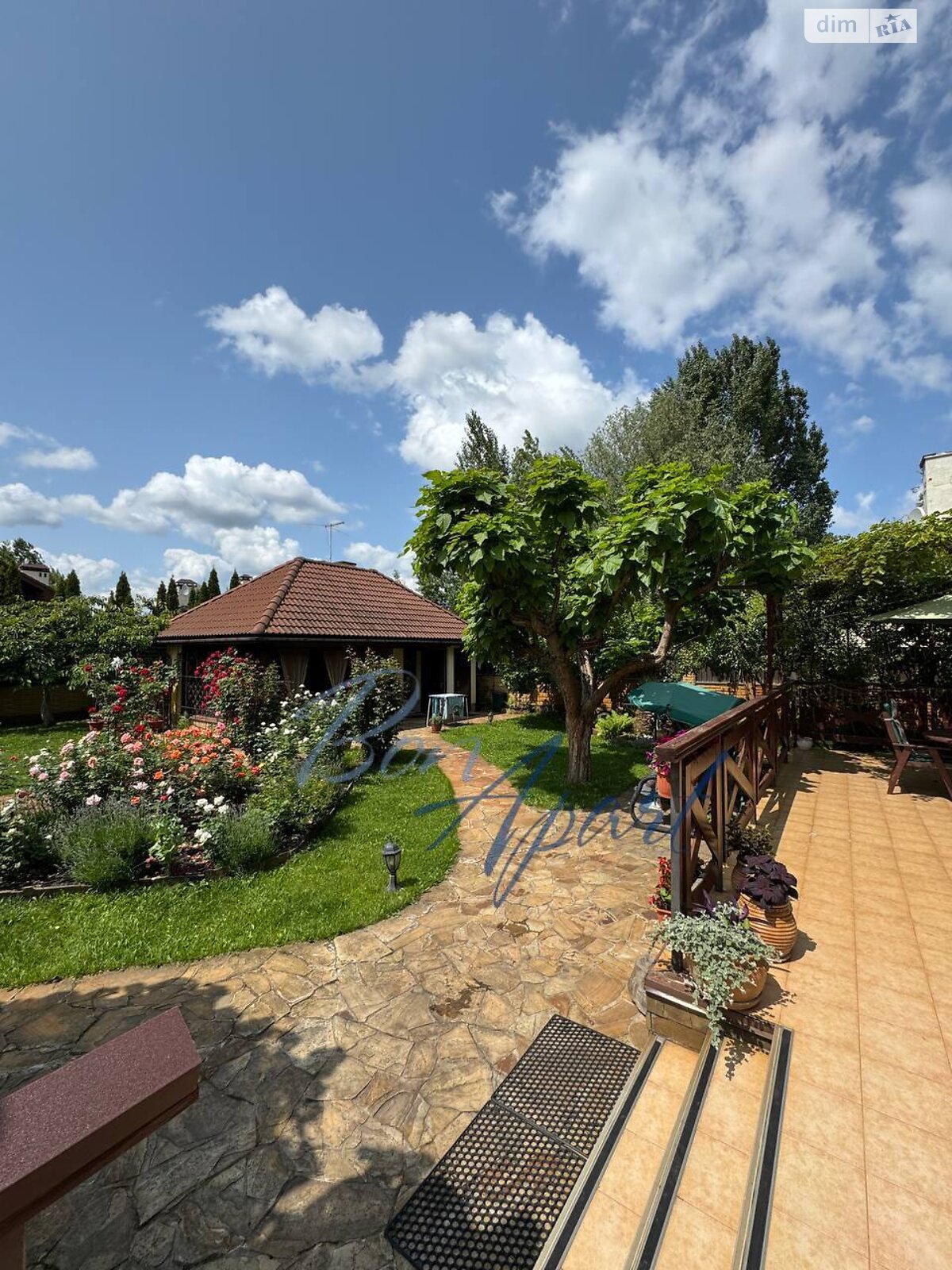 двоповерховий будинок з гаражем, 230.6 кв. м, цегла. Продаж у Северинівці фото 1 двоповерховий будинок з гаражем, 230.6 кв. м, цегла. Продаж у Северинівці фото 1