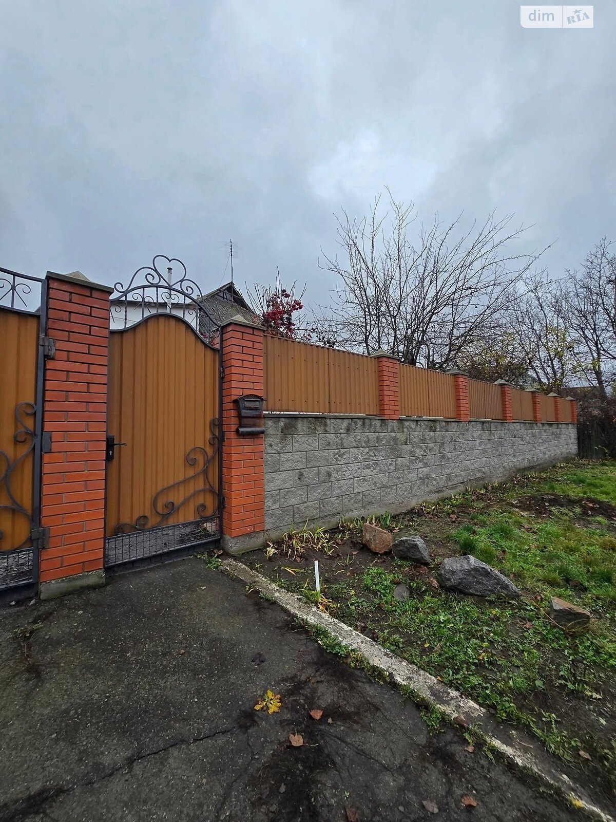 одноэтажный дом с гаражом, 81.8 кв. м, кирпич. Продажа в Шамраевке фото 1