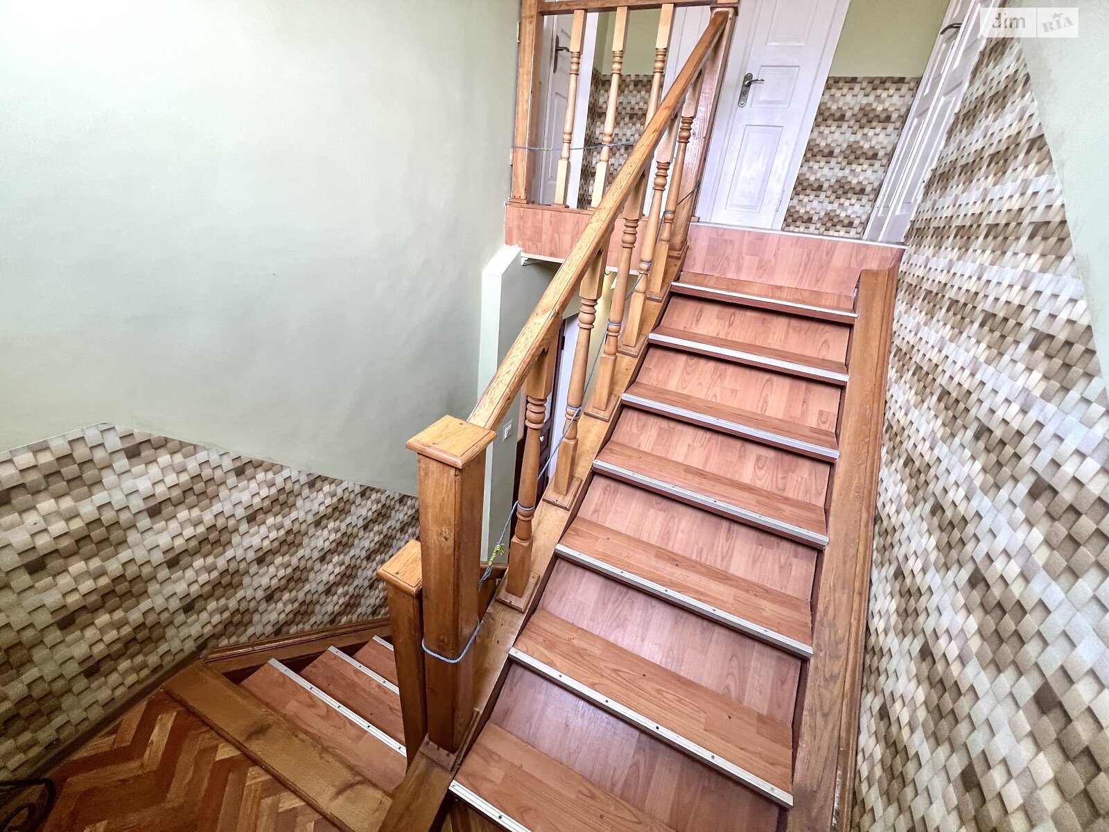 двухэтажный дом с верандой, 117.6 кв. м, кирпич. Продажа в Шаровечке район Шаровечка фото 1 двухэтажный дом с верандой, 117.6 кв. м, кирпич. Продажа в Шаровечке район Шаровечка фото 1