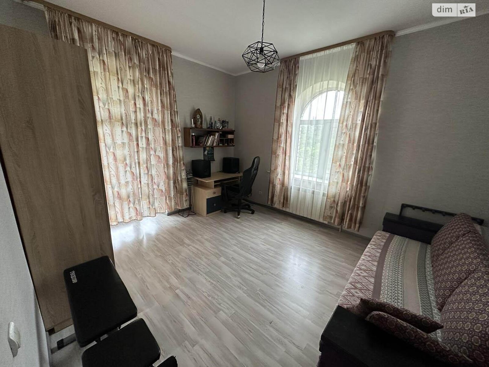 двухэтажный дом, 347.7 кв. м, кирпич. Продажа в Белогородке фото 1